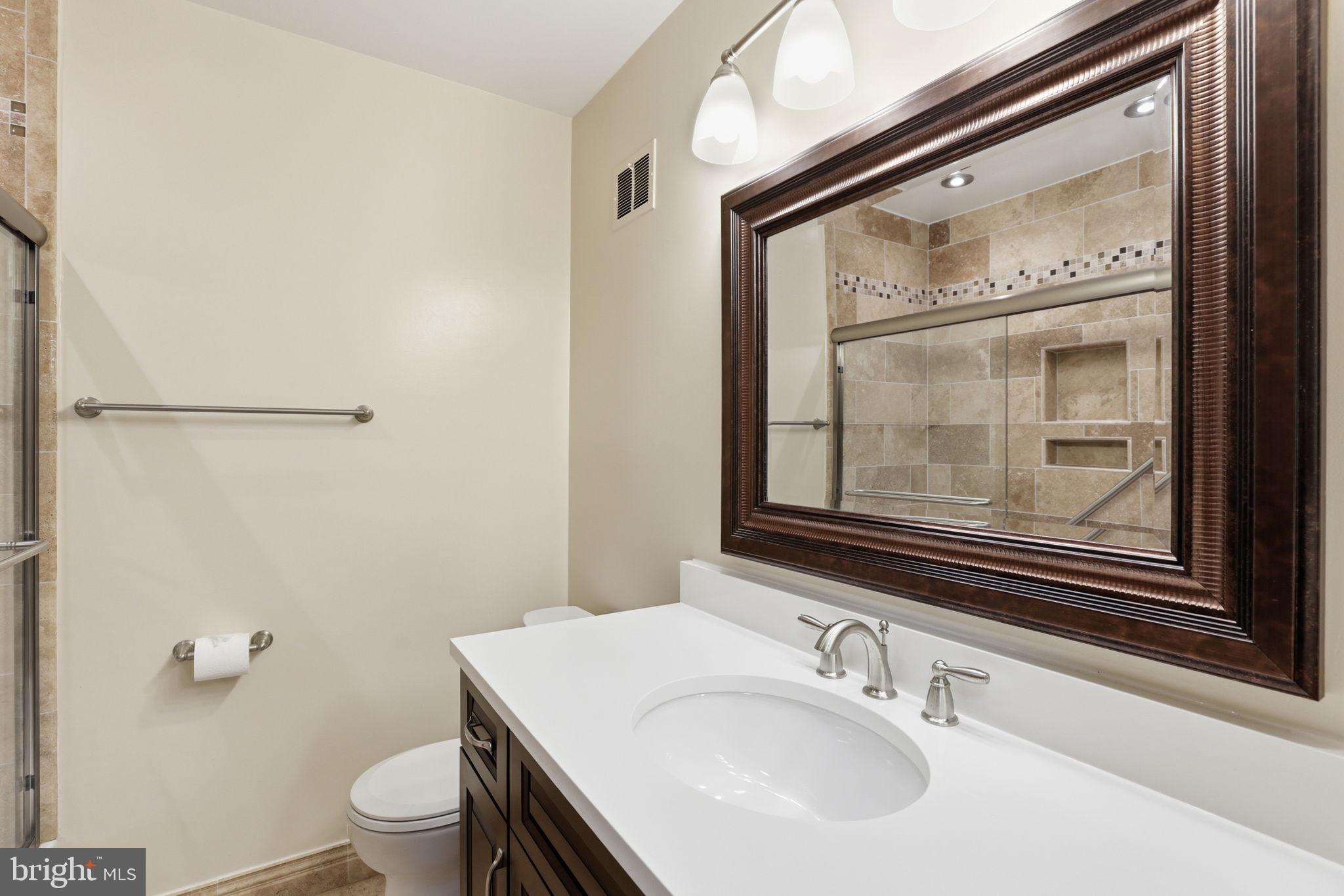 KENWOOD - Residential