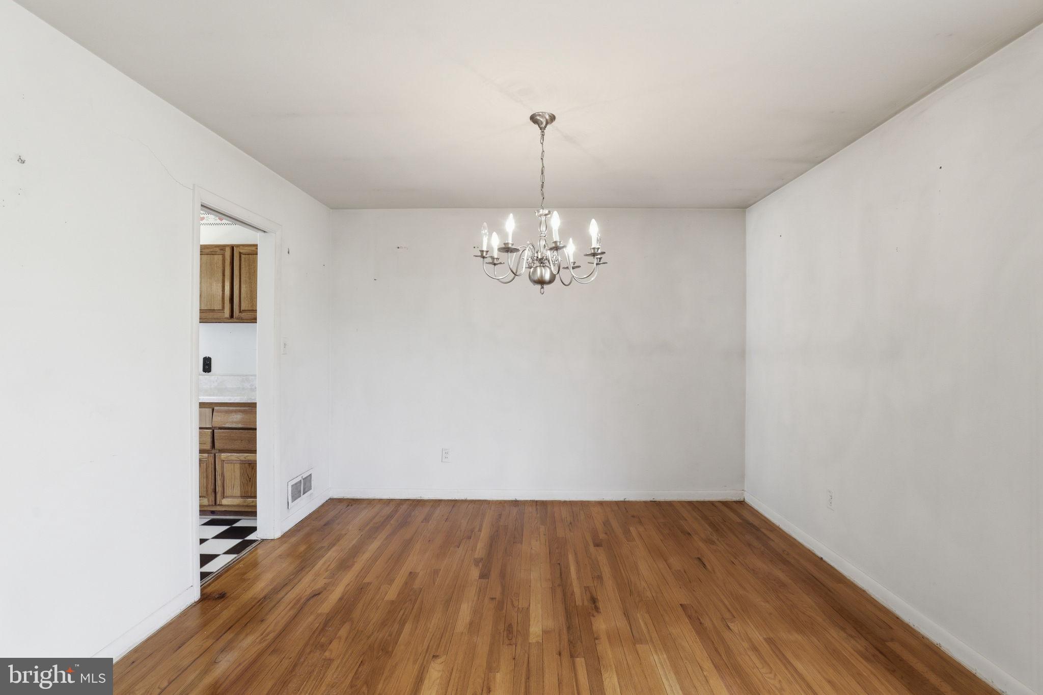 7220 BROOKCREST PLACE