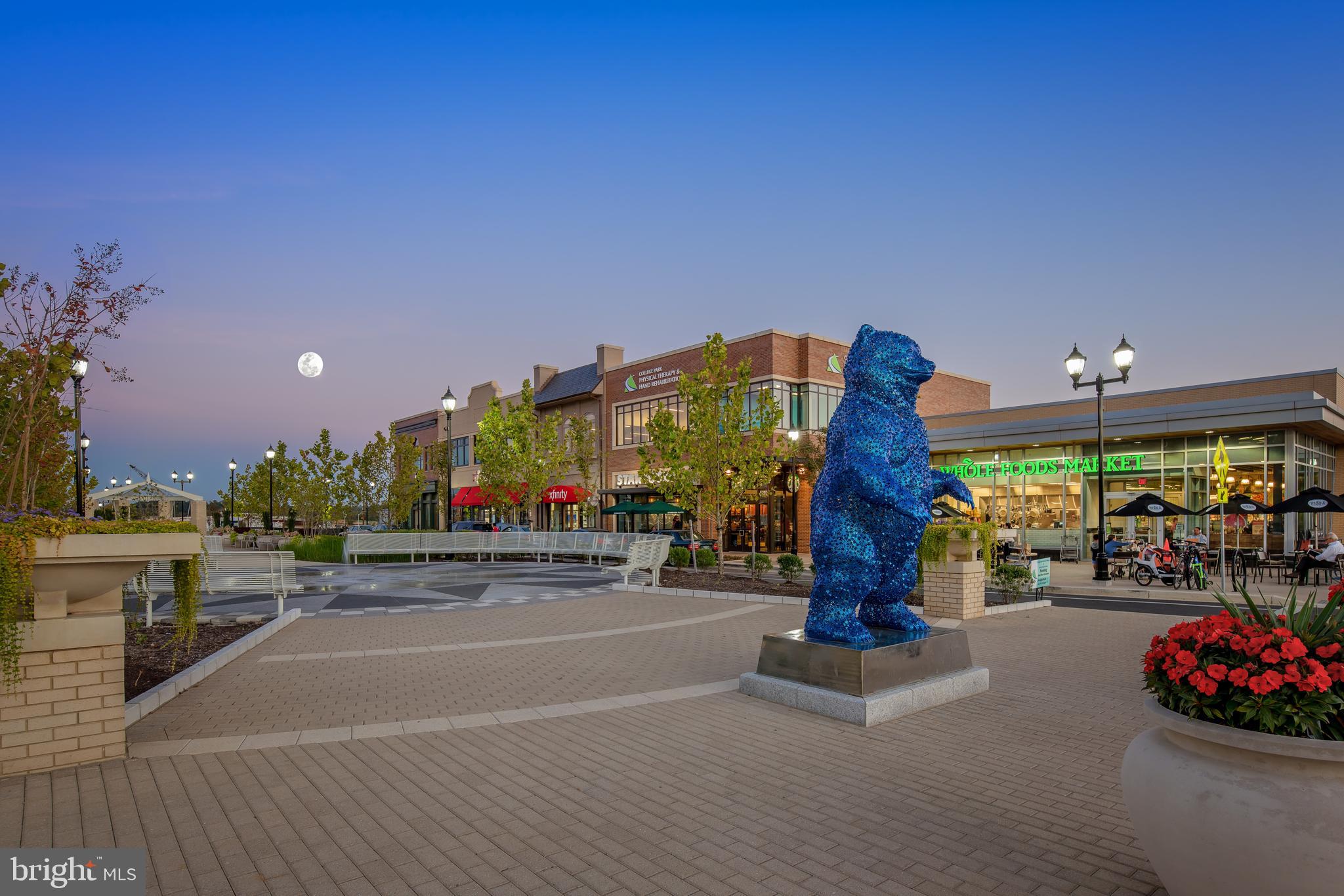 GATEWAY WEST - Residential