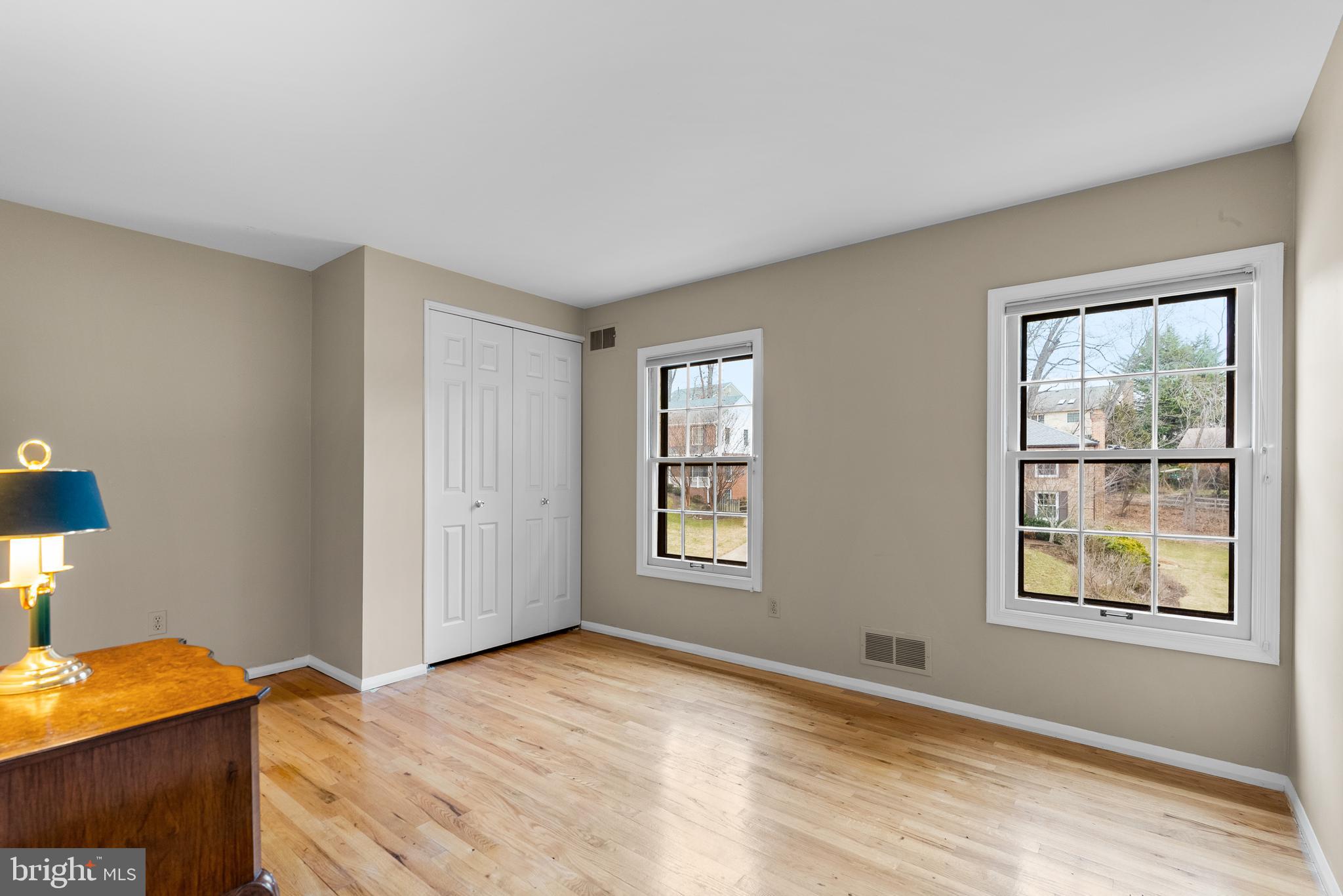 FOX HILLS - Residential