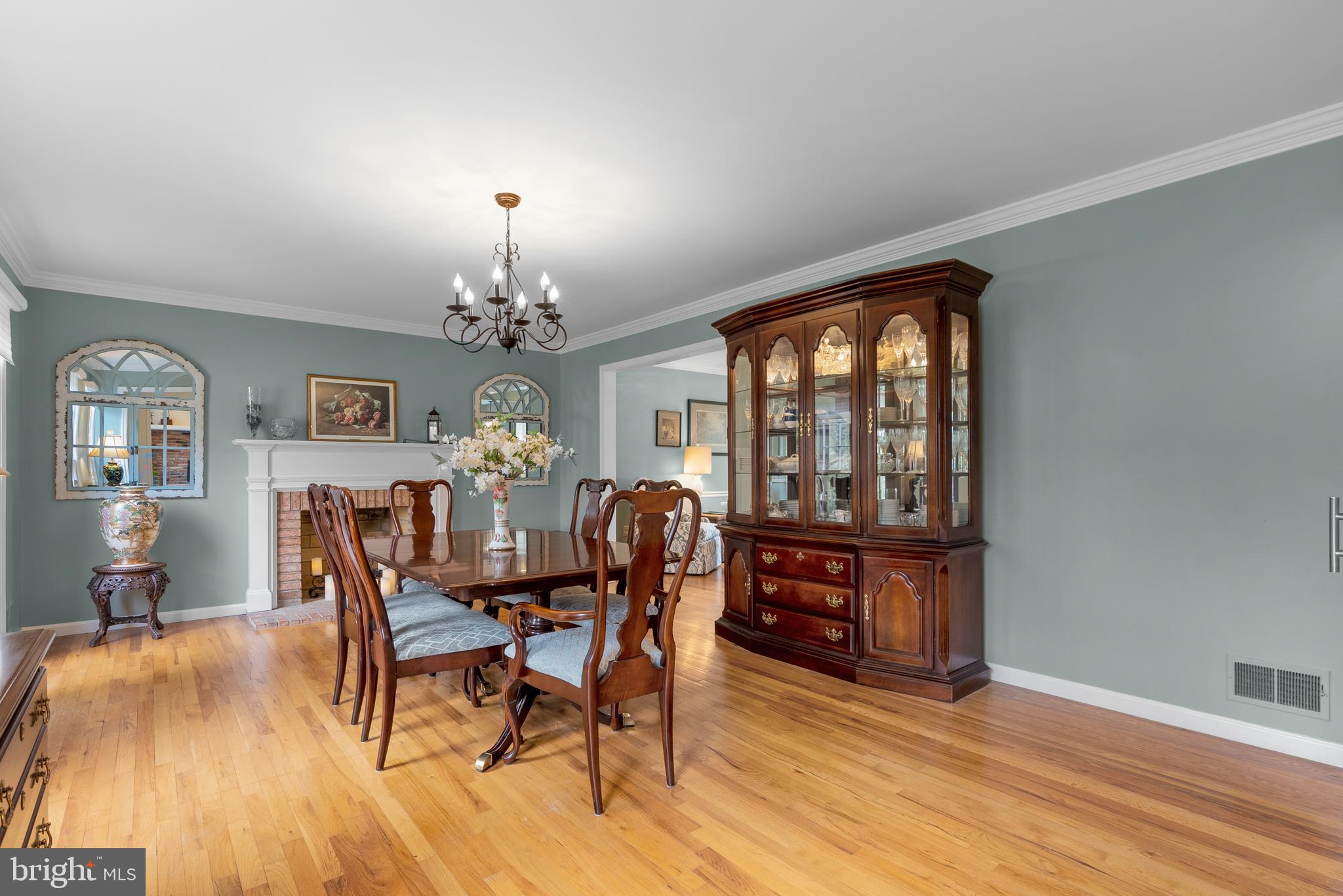 FOX HILLS - Residential