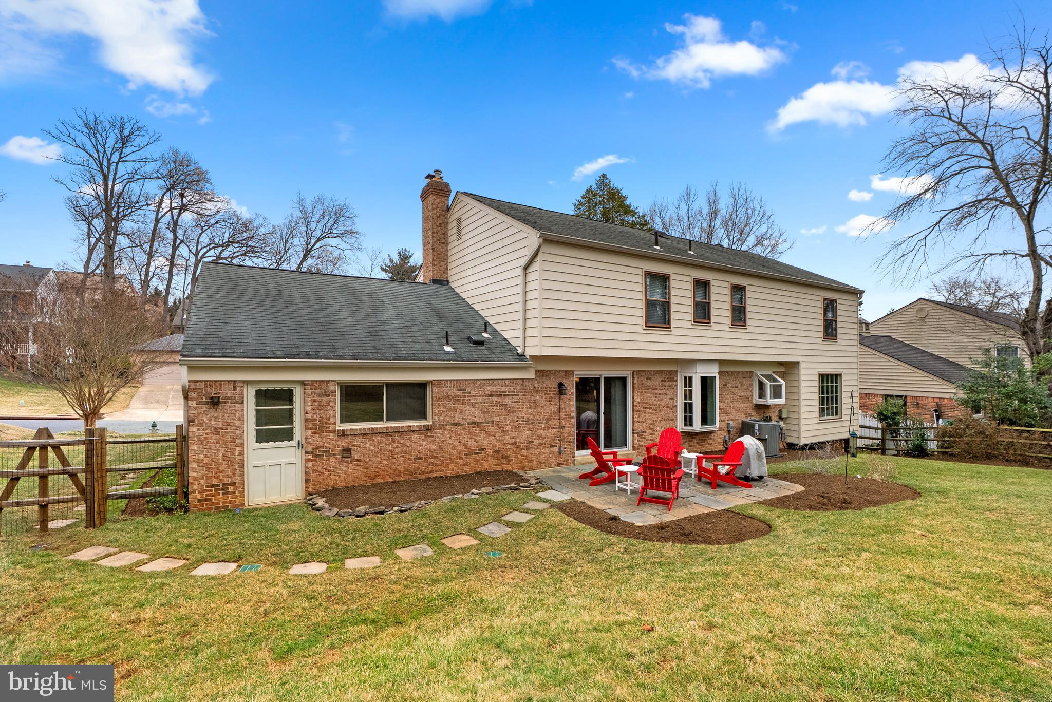 FOX HILLS - Residential