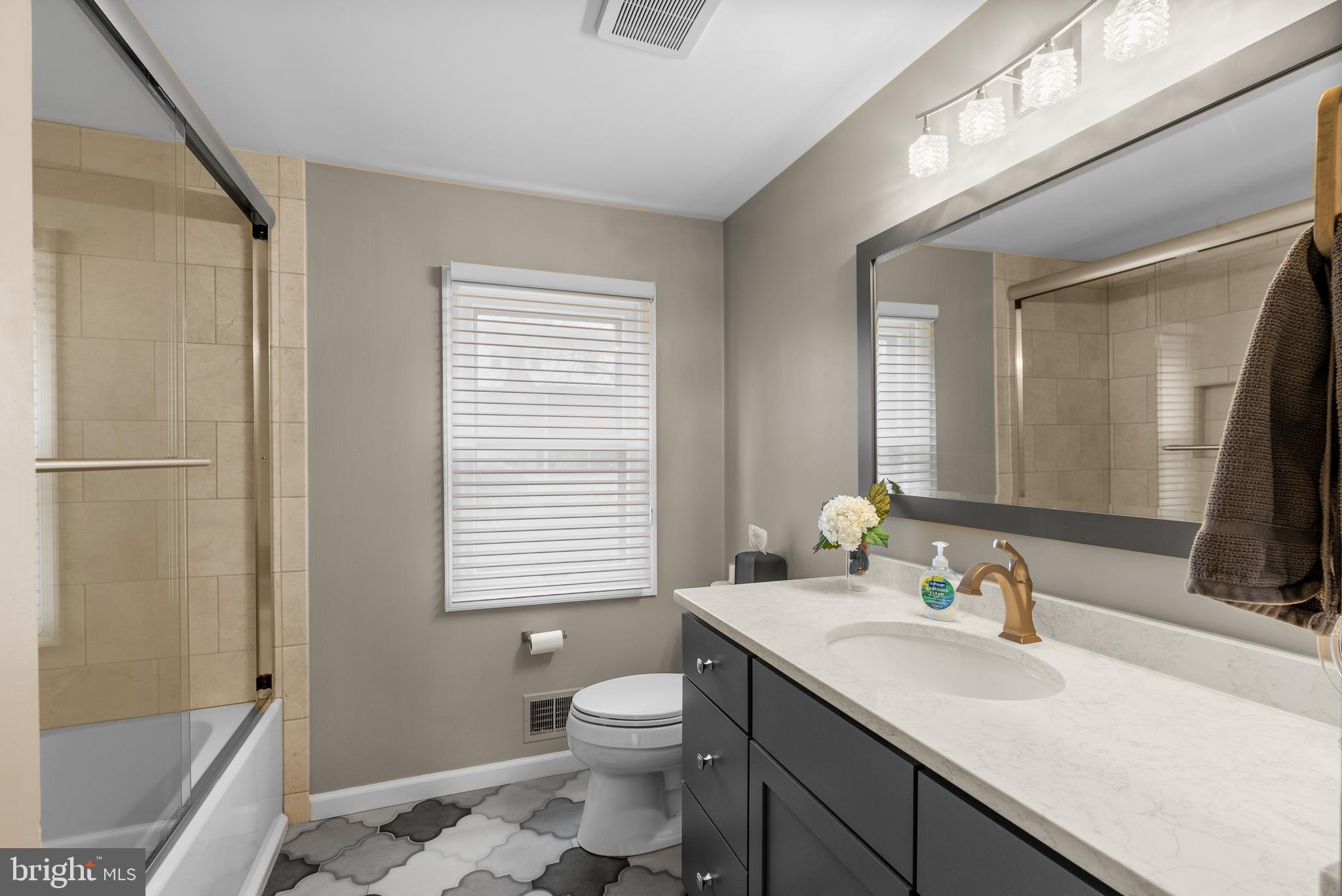 FOX HILLS - Residential