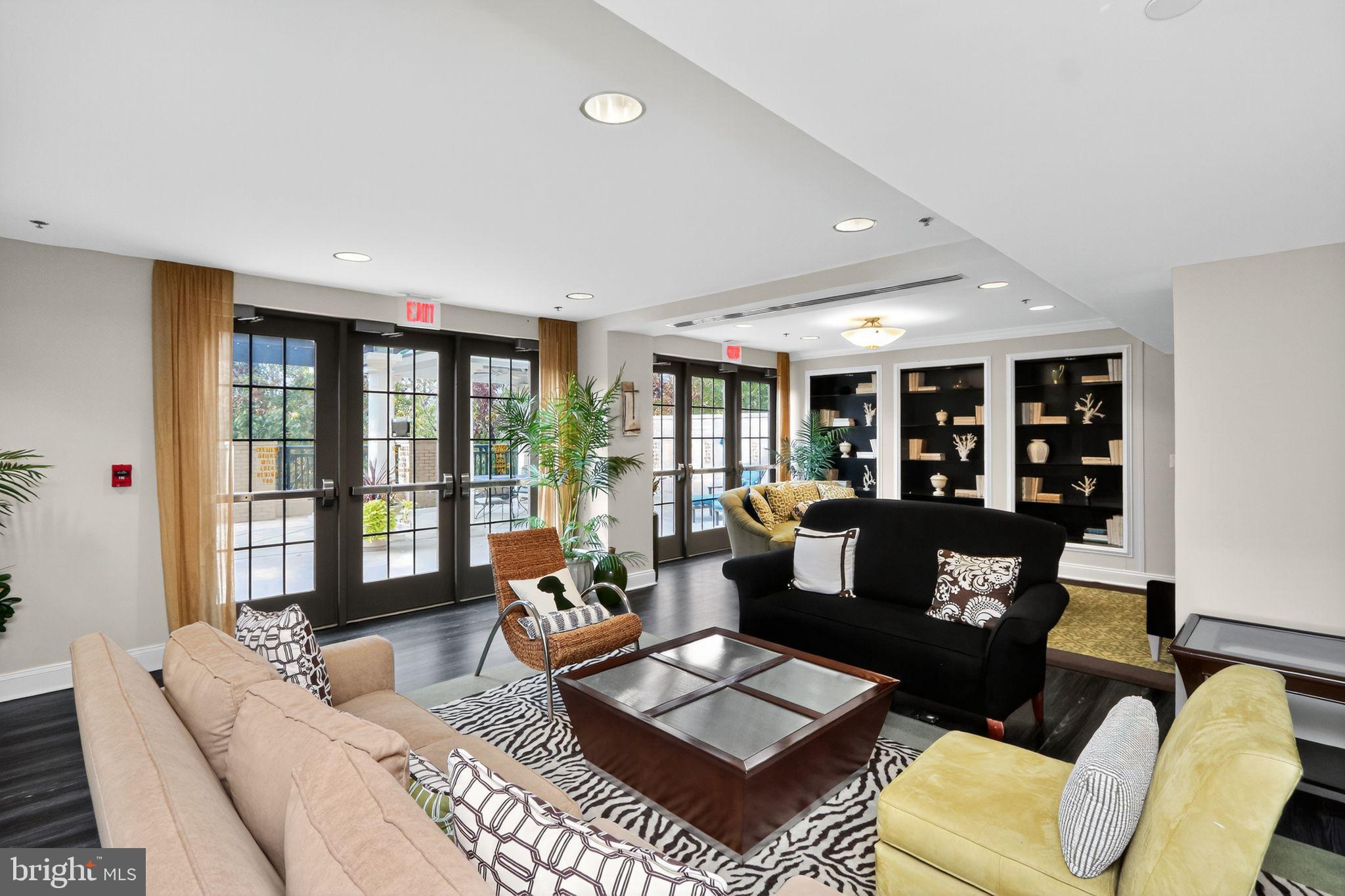 485 HARBOR SIDE STREET 407