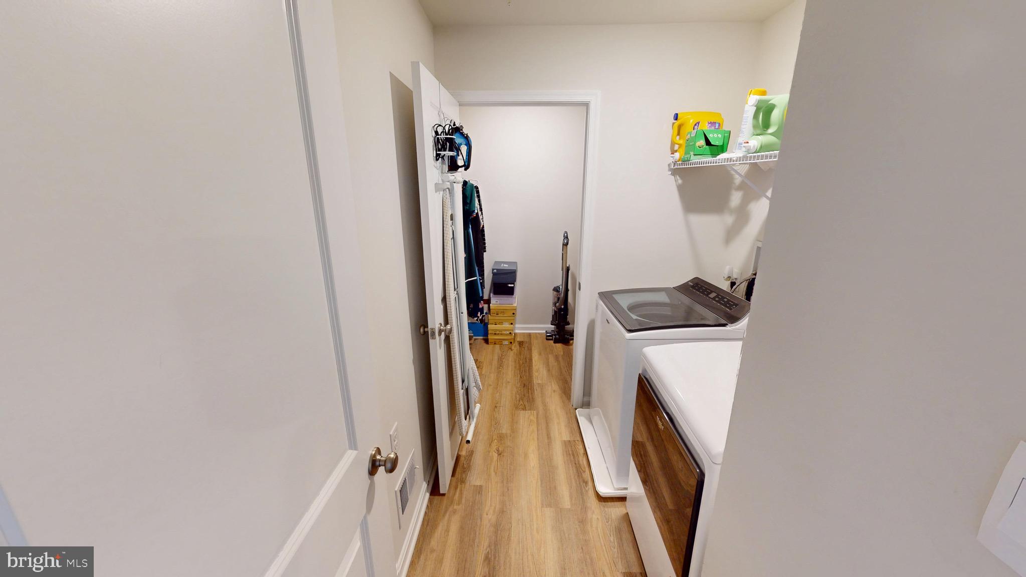 PINEGROVE - Residential