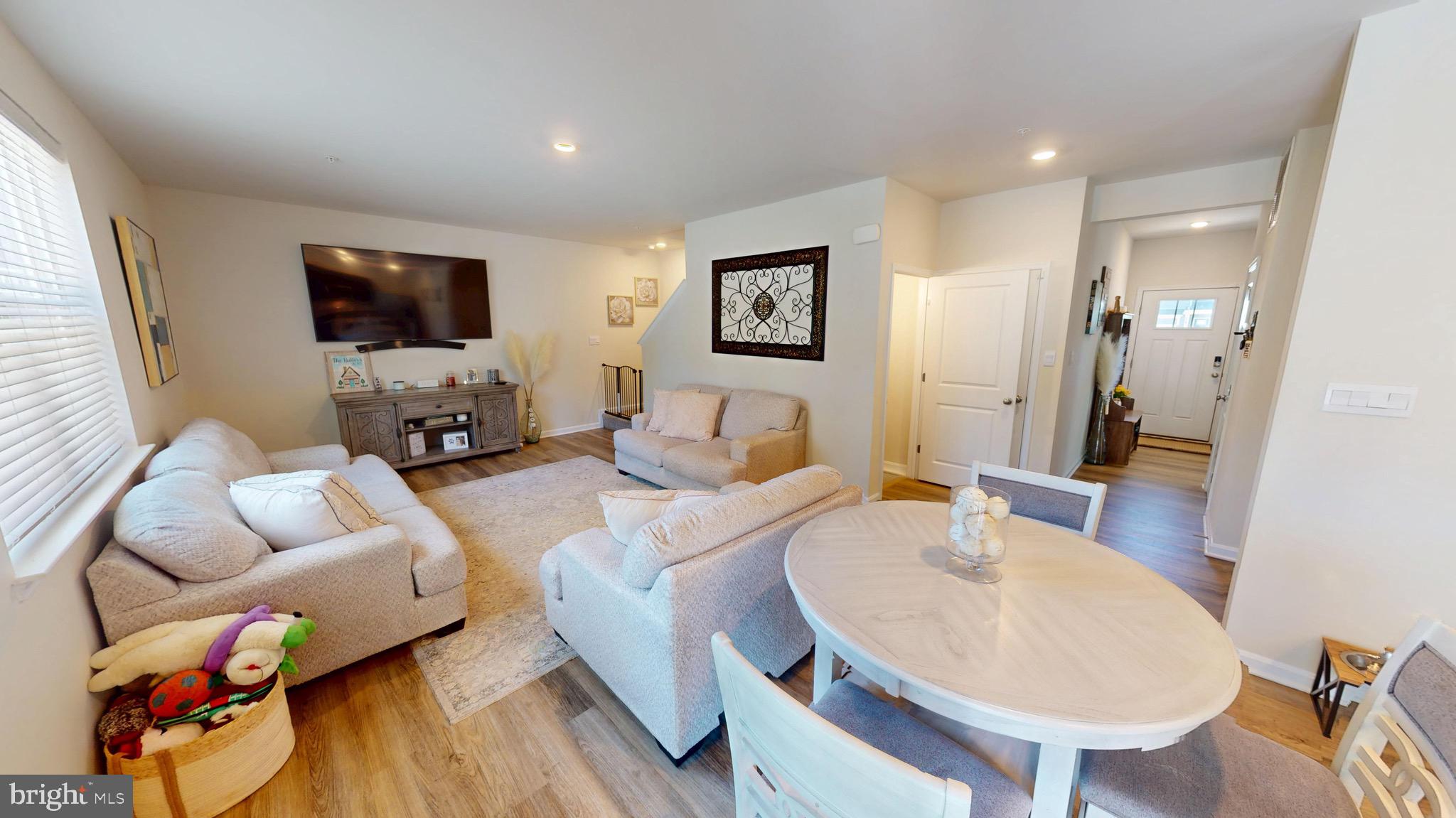 PINEGROVE - Residential