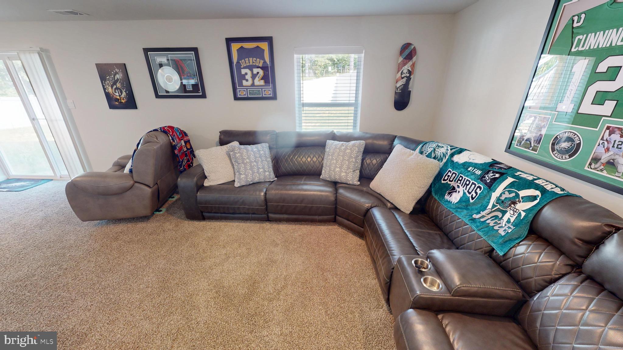 PINEGROVE - Residential