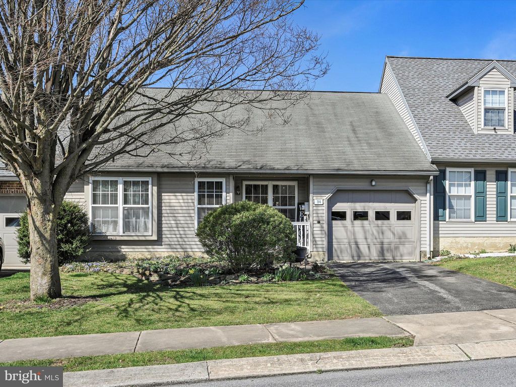 Photo of 14 BURR OAK DR, MILLERSVILLE, PA 17551 (MLS # PALA2032628)