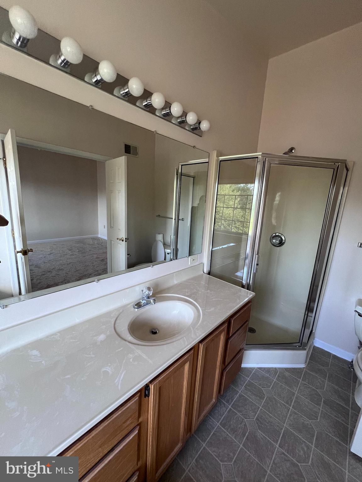 NORTH GATE TOWNE HOMES - Residential Lease