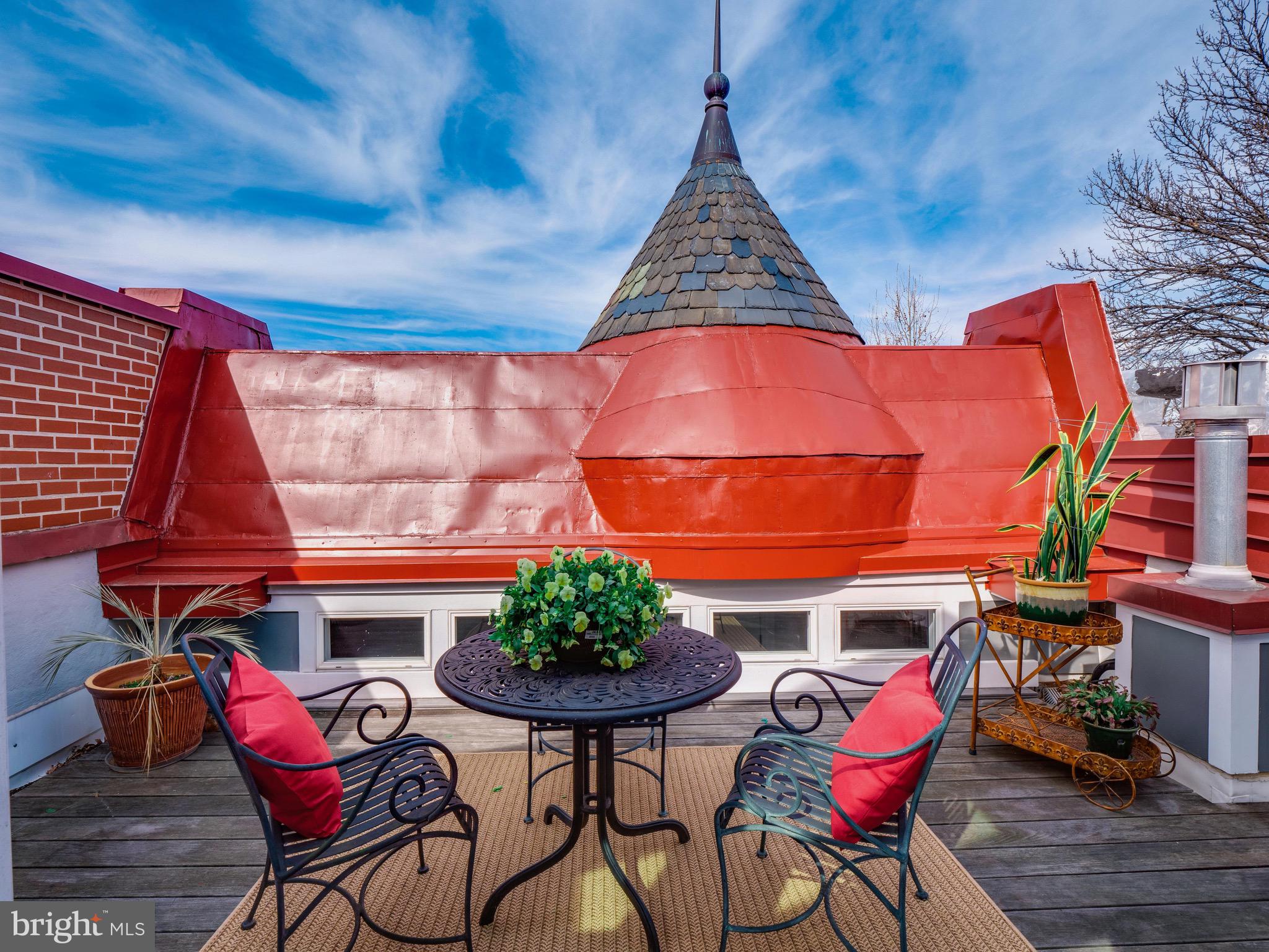 CAPITOL HILL - Residential