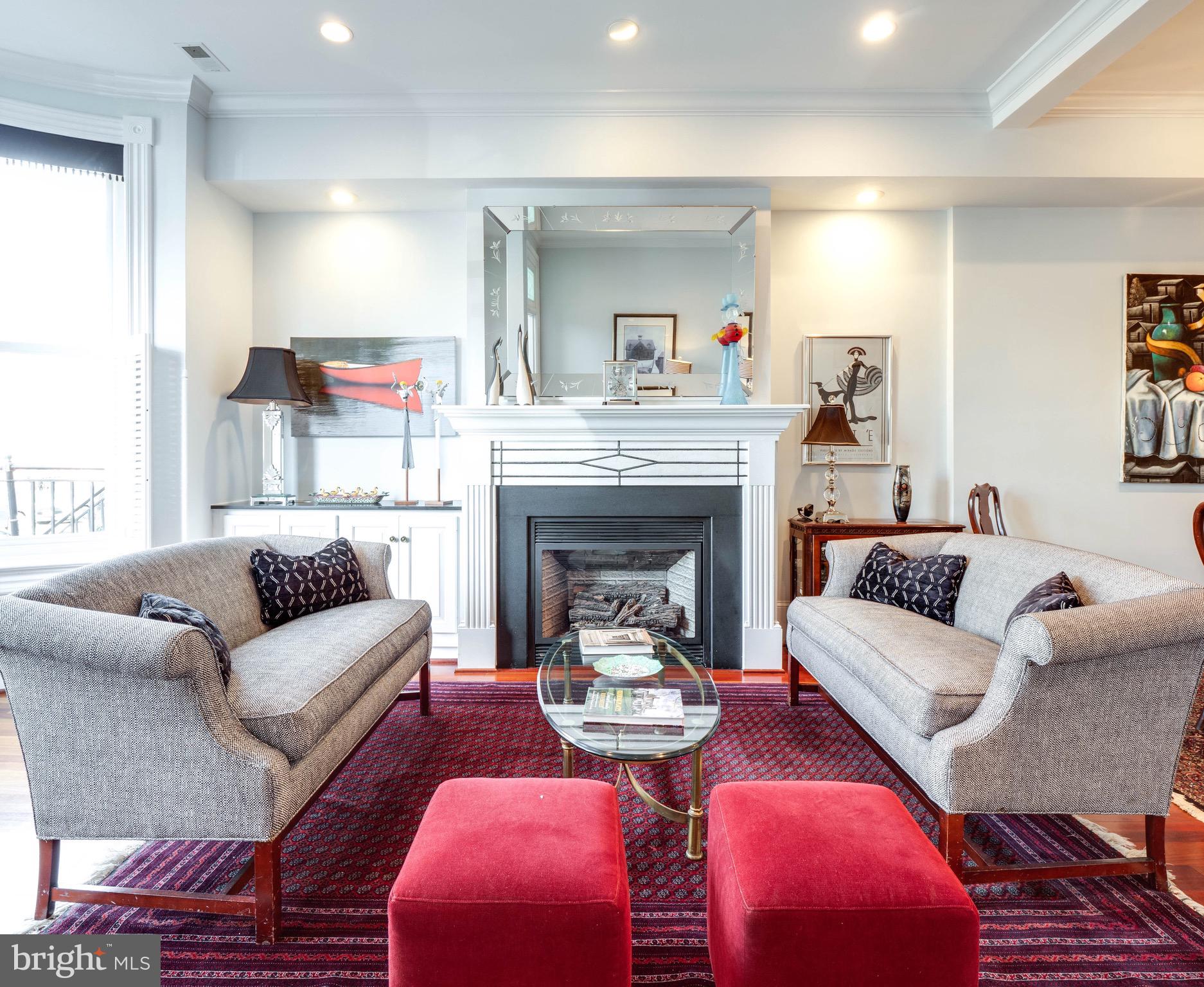 CAPITOL HILL - Residential