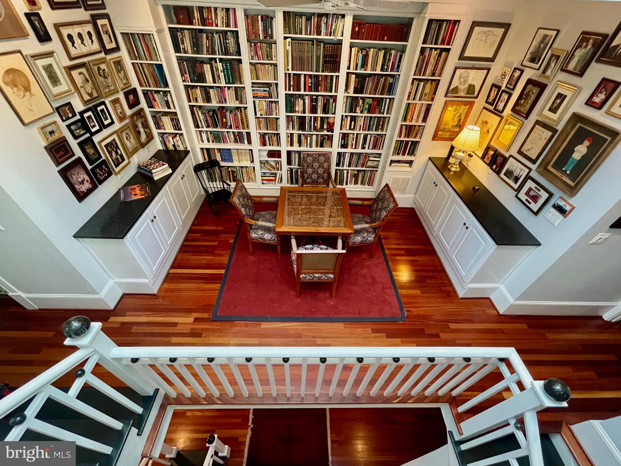 CAPITOL HILL - Residential
