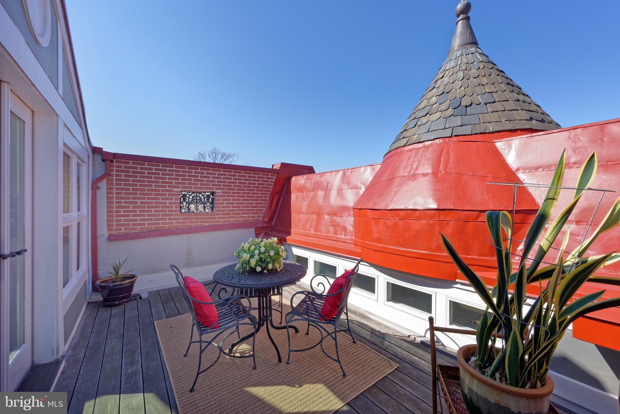 CAPITOL HILL - Residential