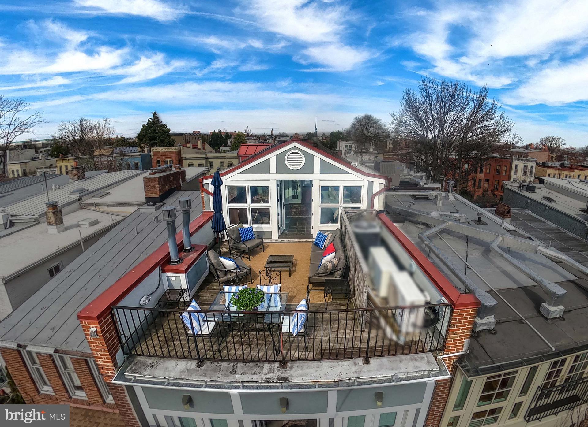 CAPITOL HILL - Residential