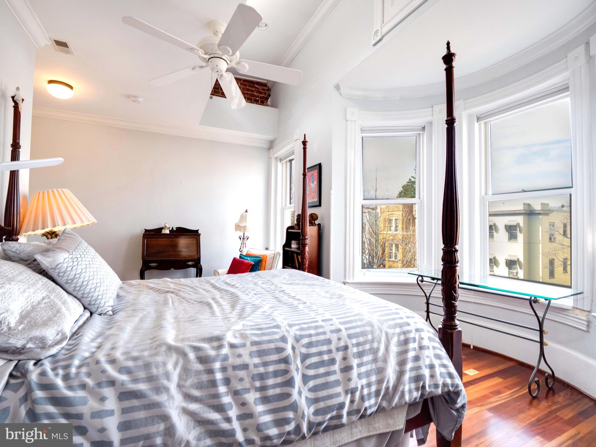 CAPITOL HILL - Residential