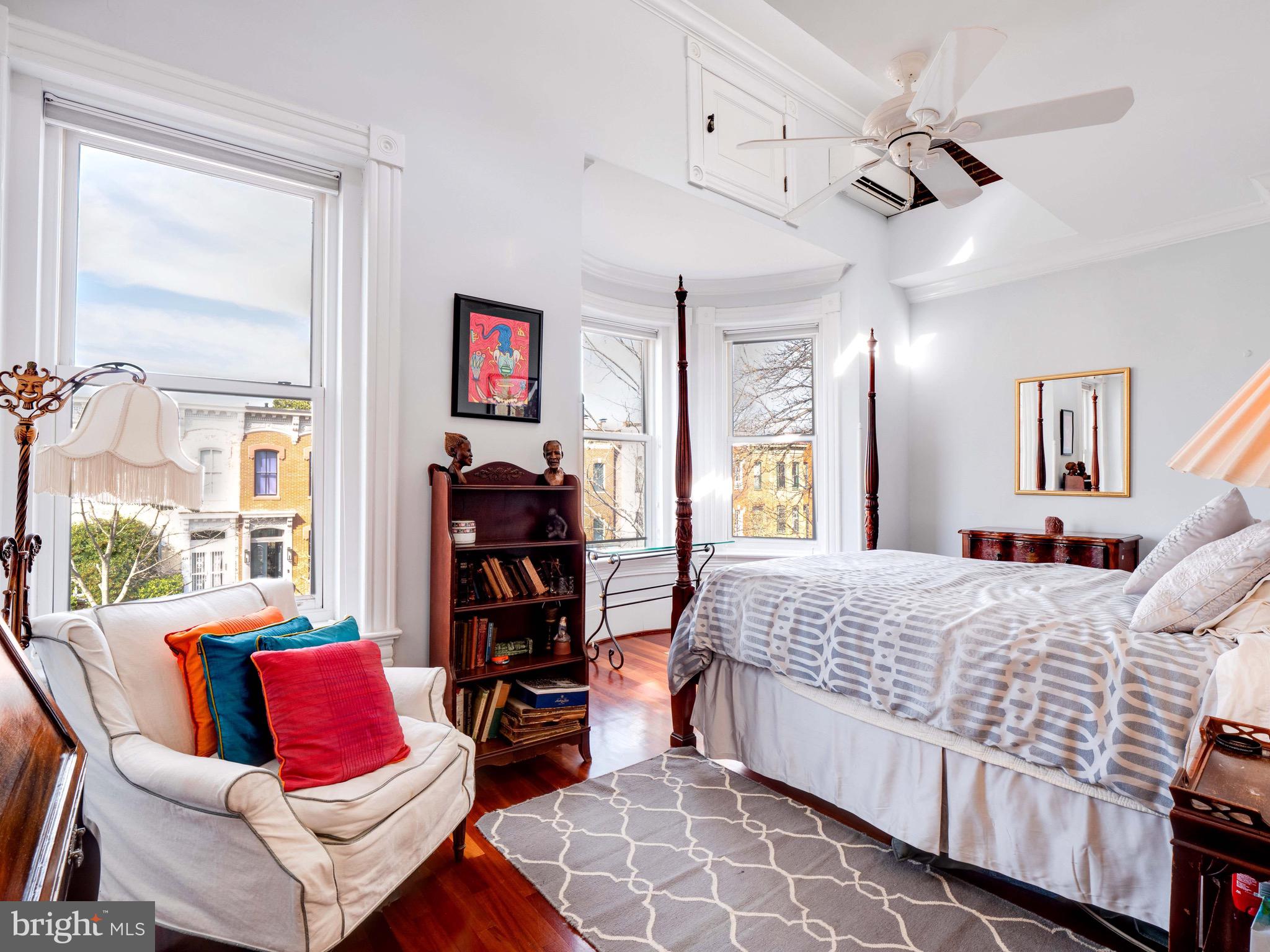 CAPITOL HILL - Residential