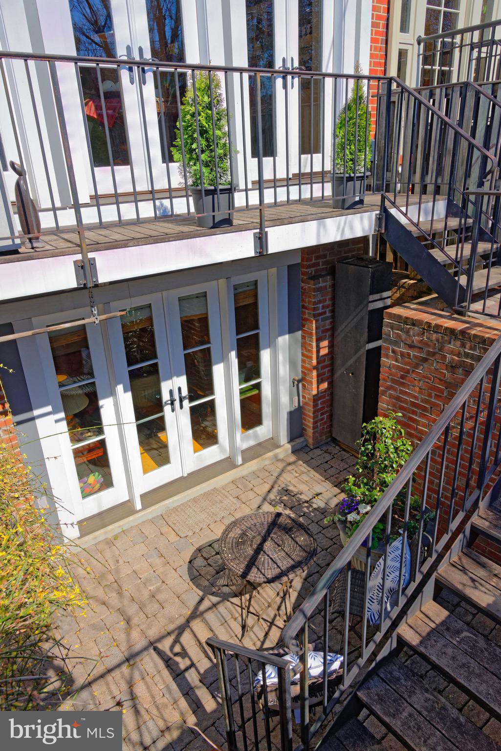 CAPITOL HILL - Residential