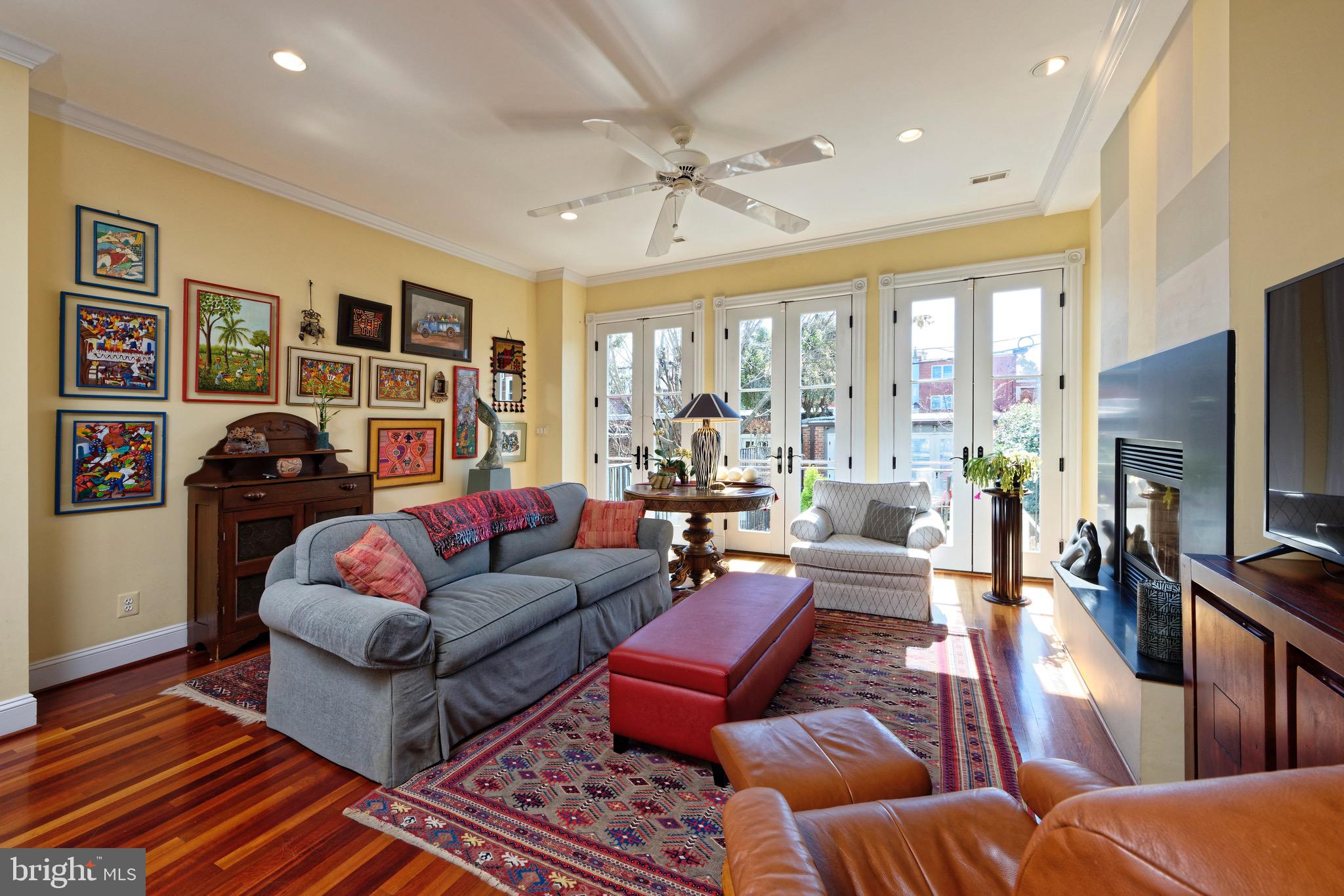 CAPITOL HILL - Residential