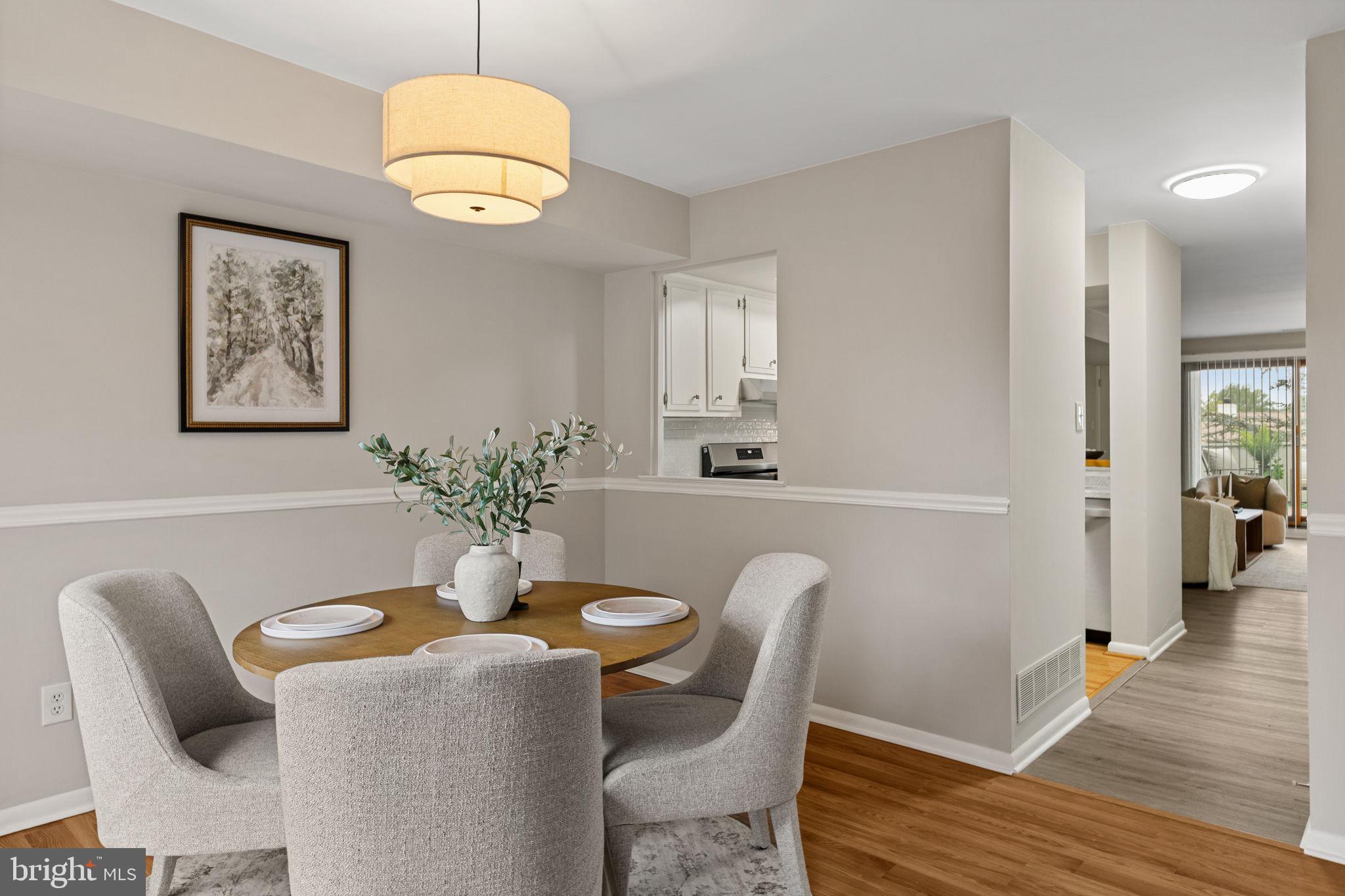297 SUMMIT HOUSE 297