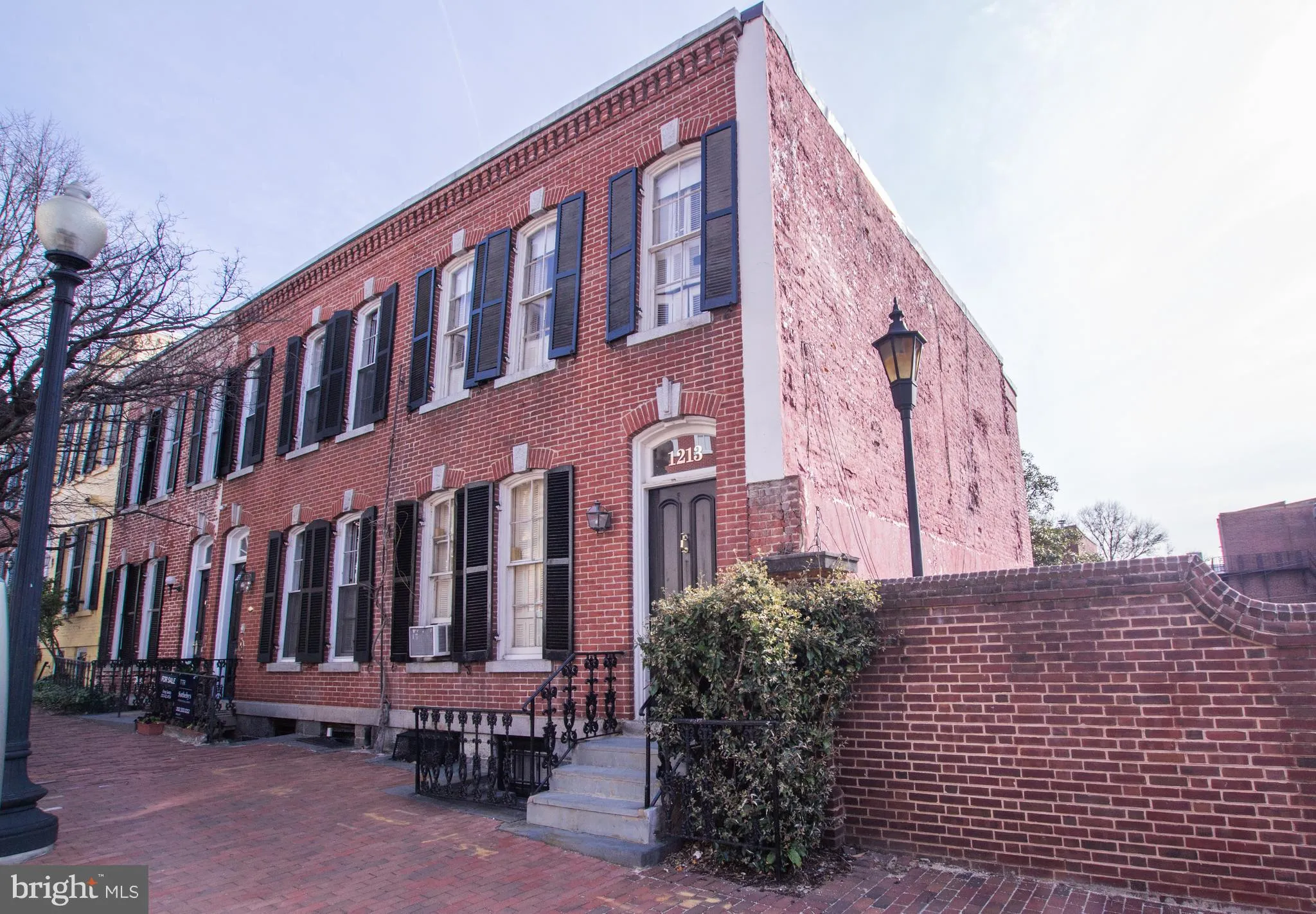 1213 30th Street NW, Washington, DC 20007