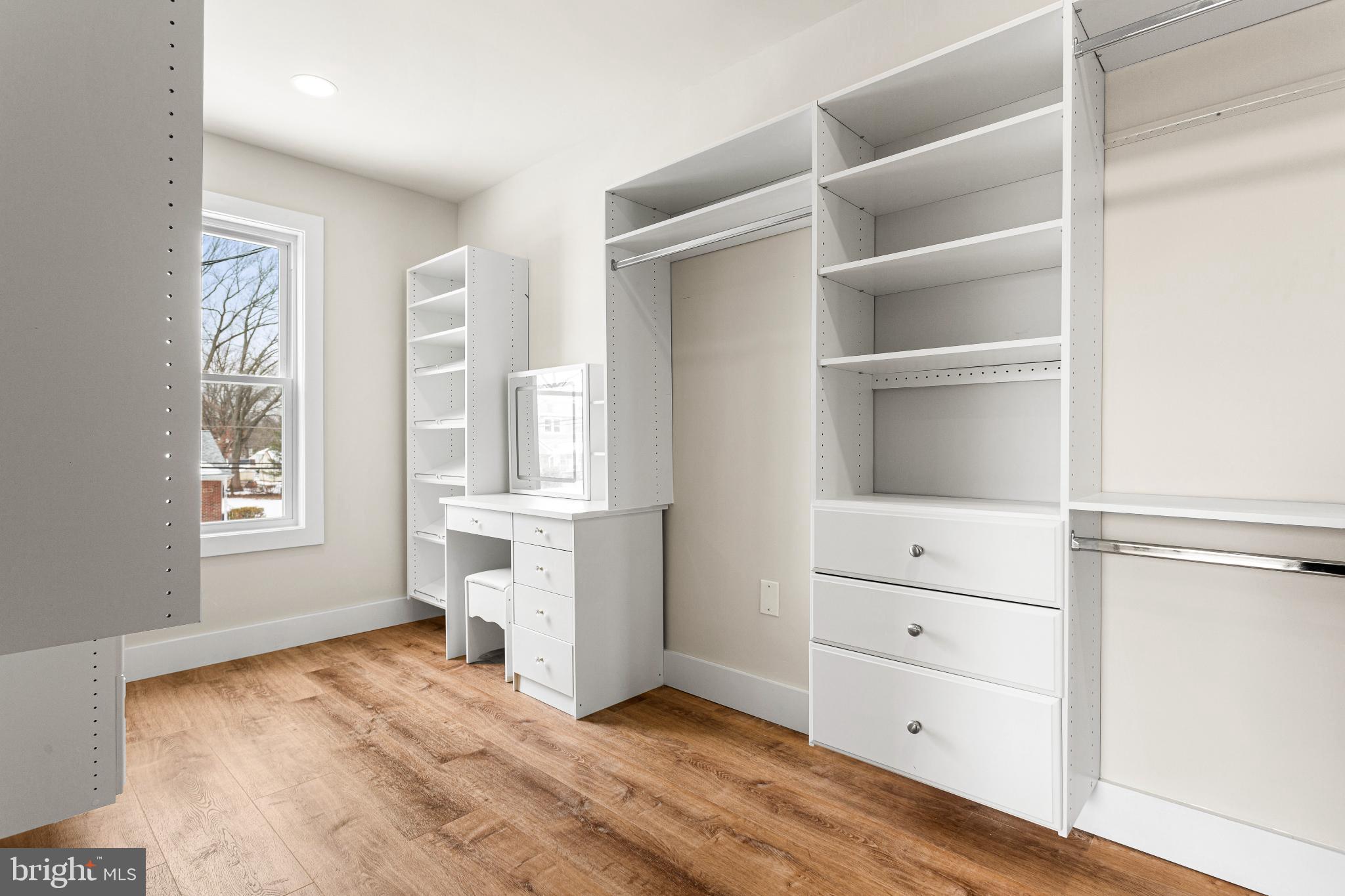 BARLOW - Residential