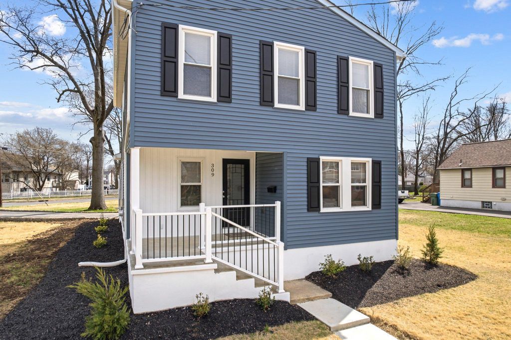 Photo of 309 Union Avenue, CHERRY HILL, NJ 08002 (MLS # NJCD2111292)