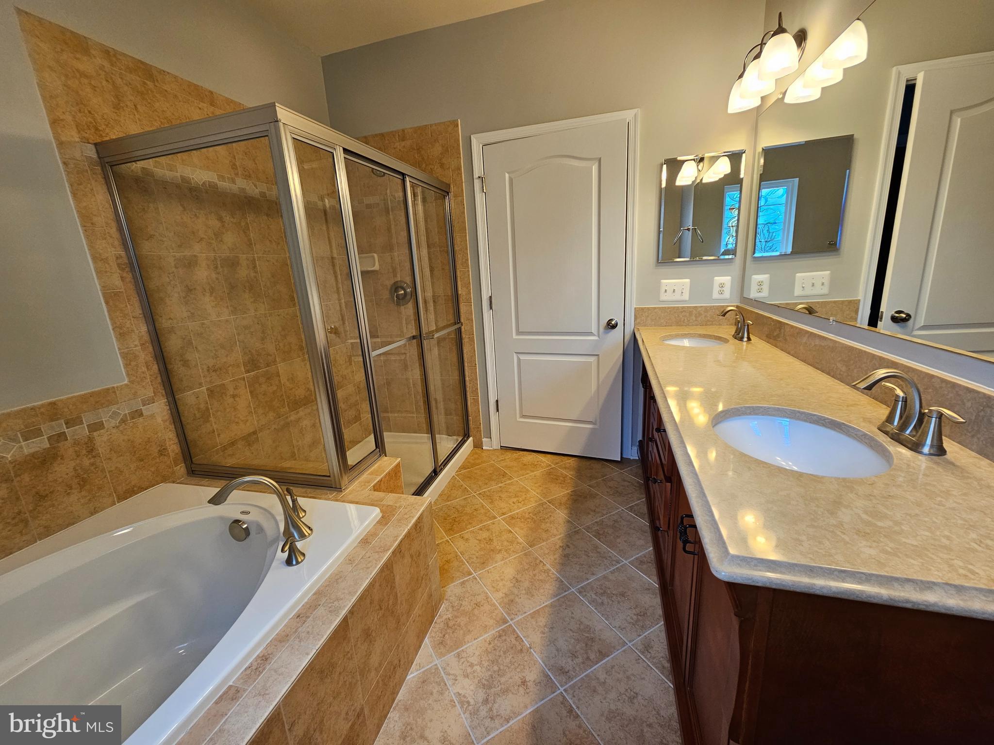 PLANTATION LAKES - Residential