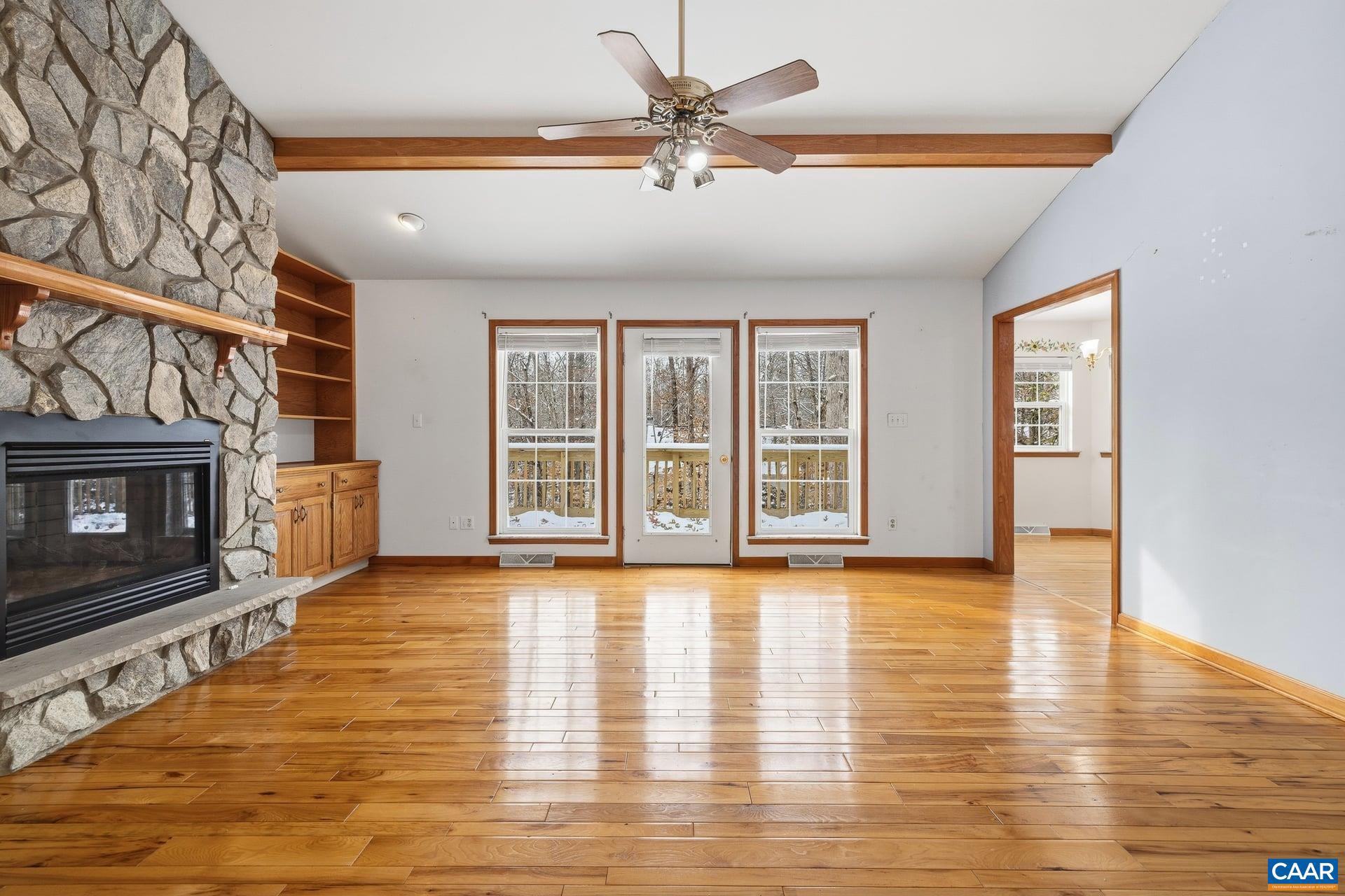 LAKE MONTICELLO - Residential