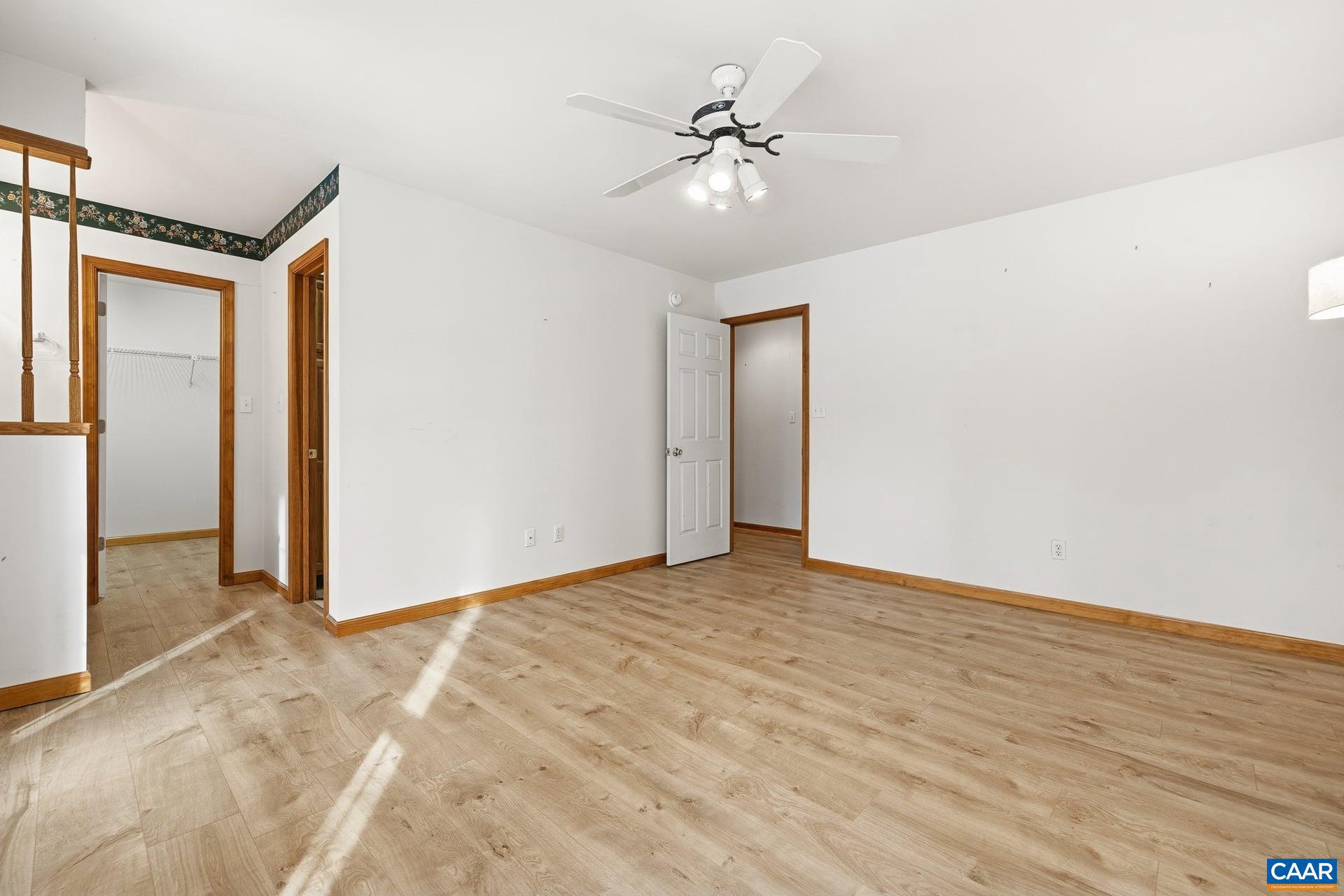 LAKE MONTICELLO - Residential