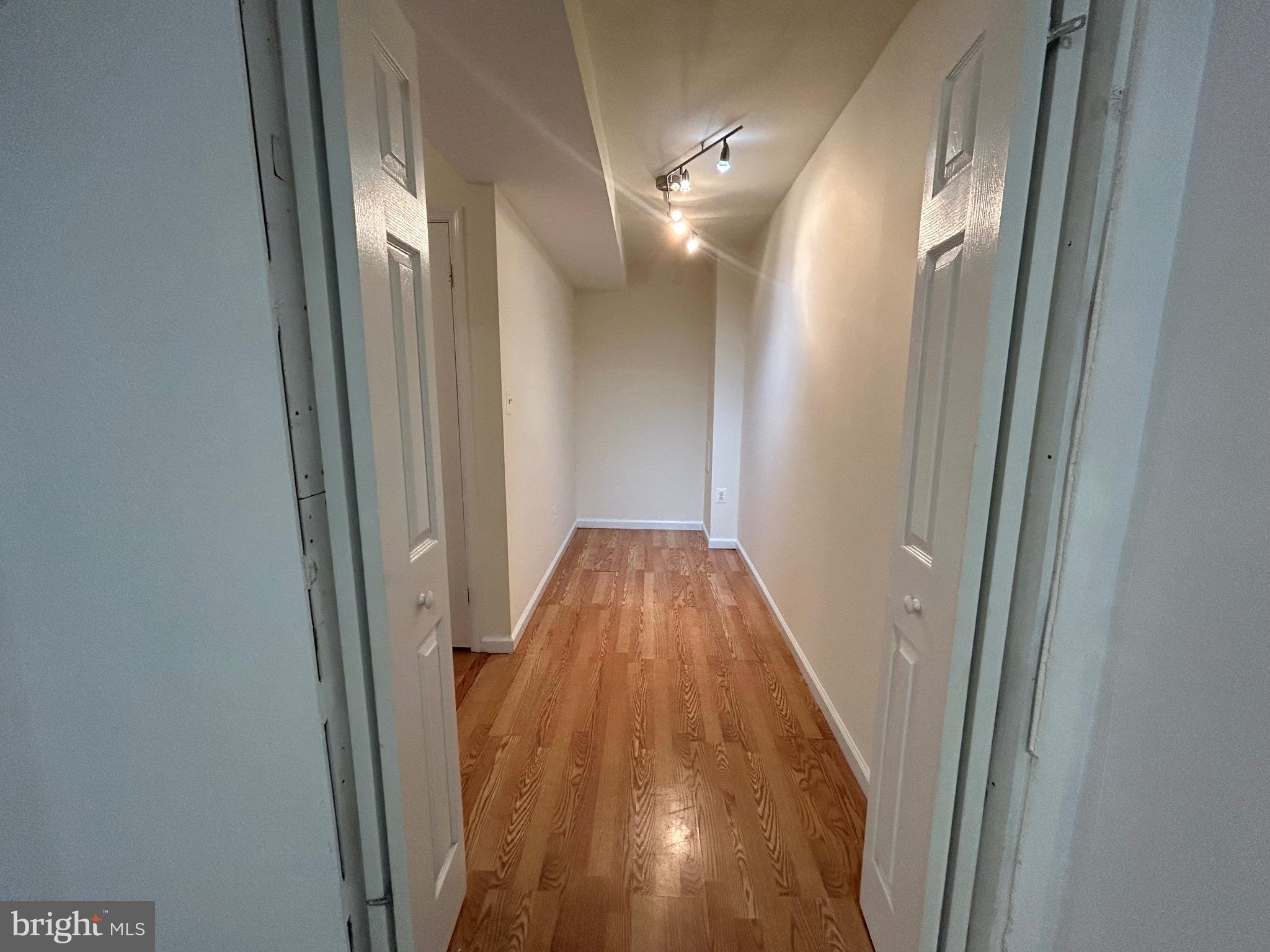 OLD GEORGETOWN VILLAGE - Residential Lease