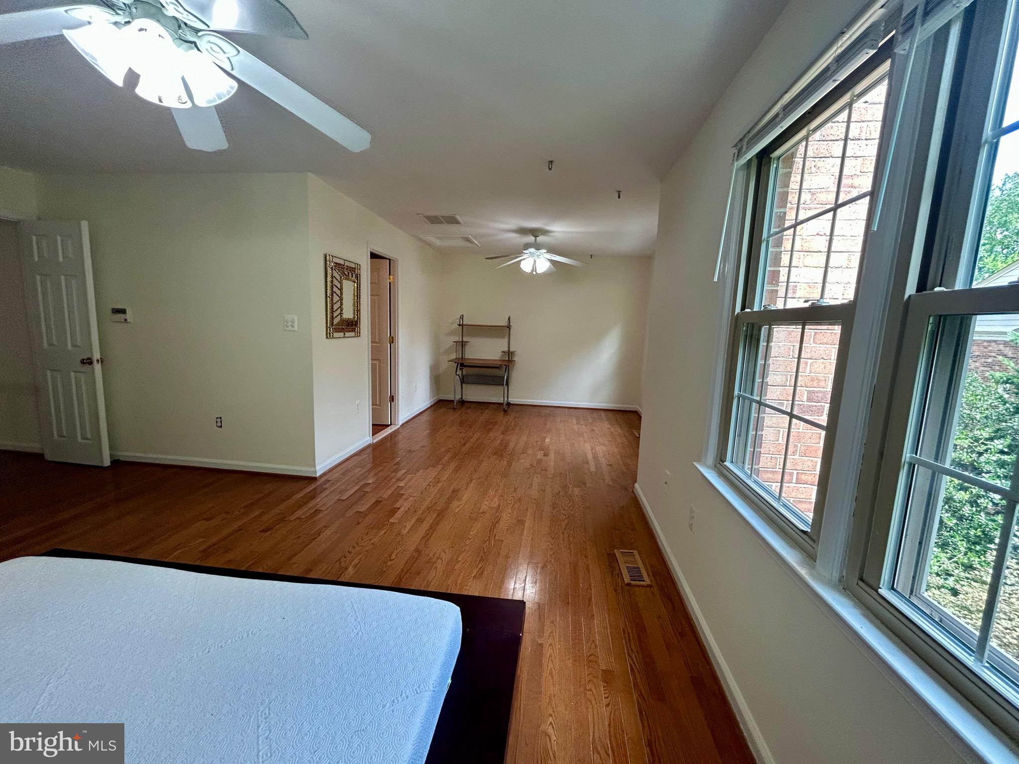 OLD GEORGETOWN VILLAGE - Residential Lease