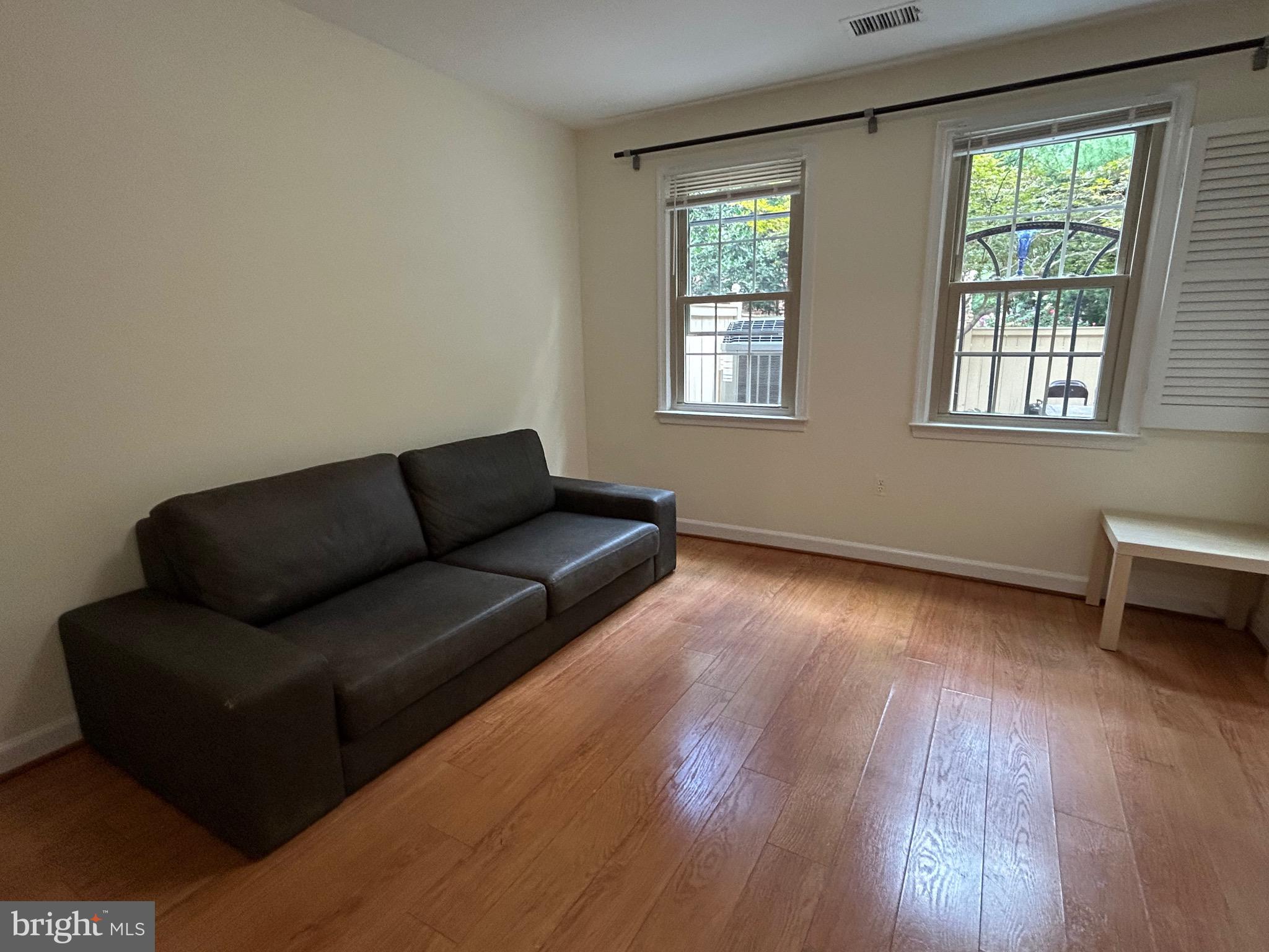 OLD GEORGETOWN VILLAGE - Residential Lease