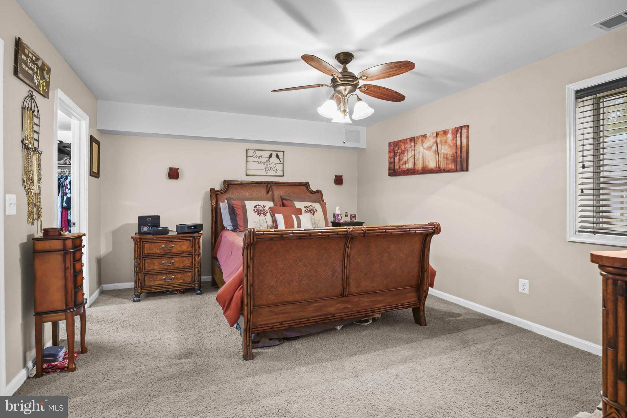 DRUM POINT - Residential