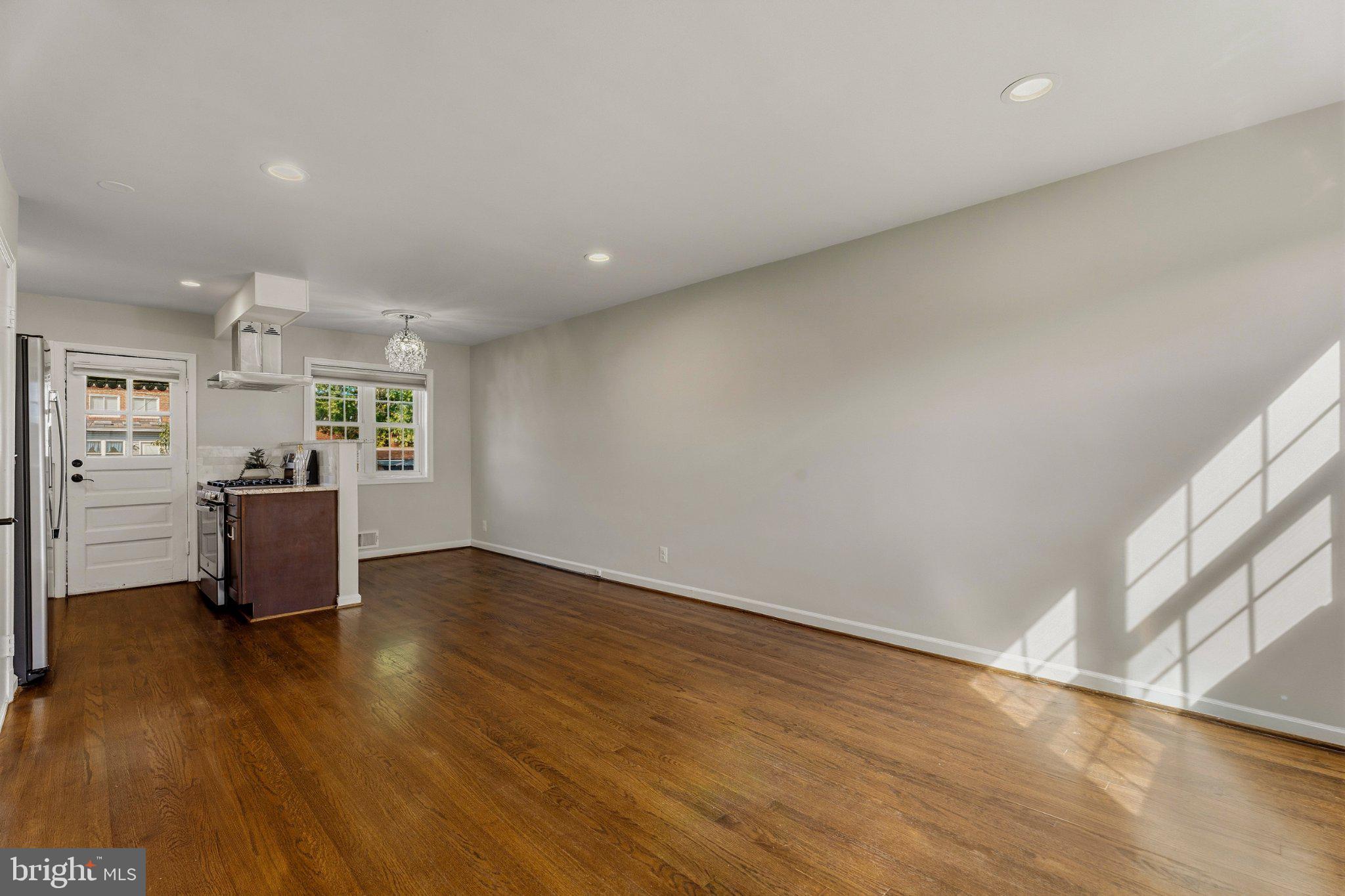 521 S FAYETTE STREET