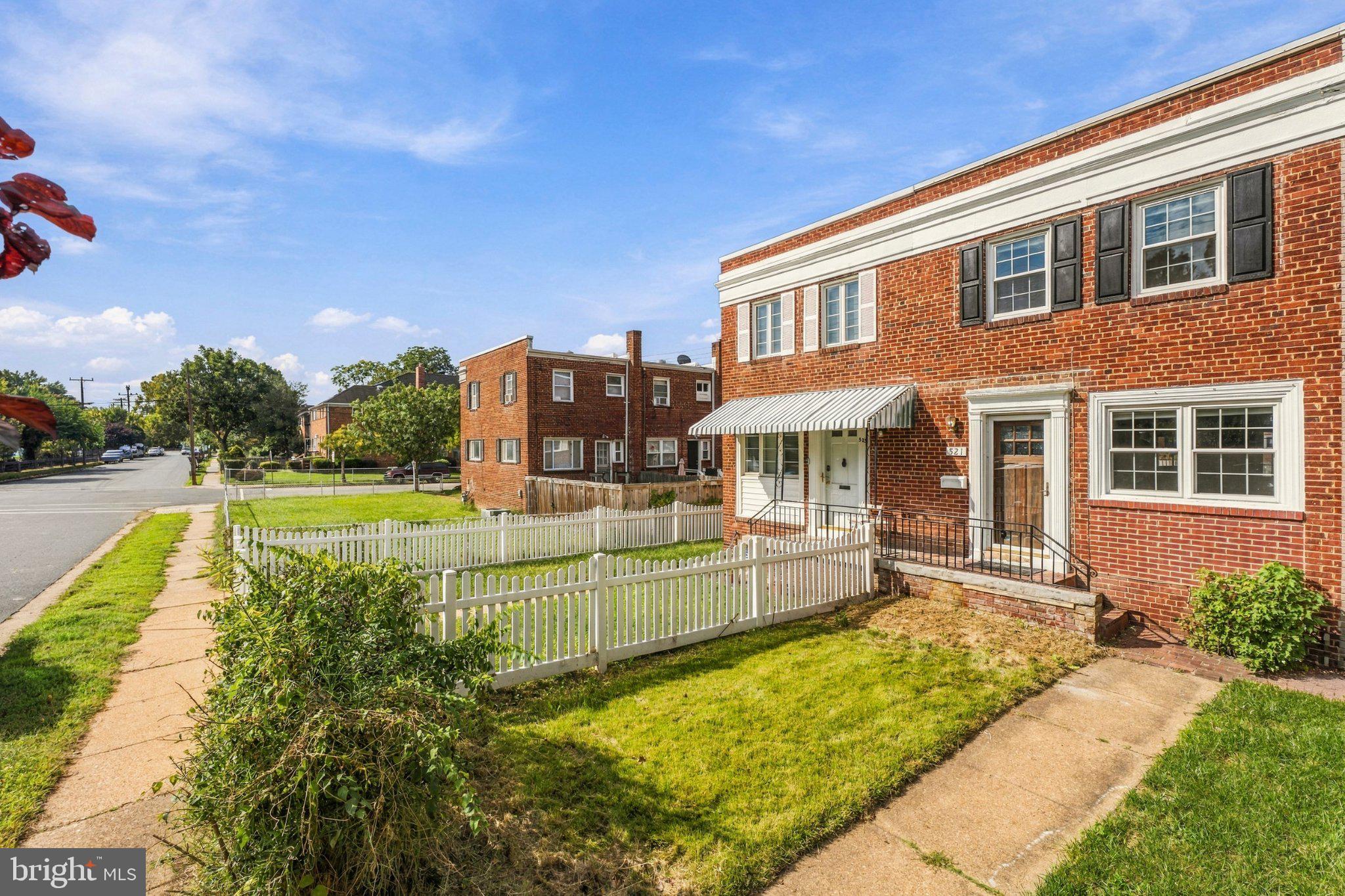 521 S FAYETTE STREET