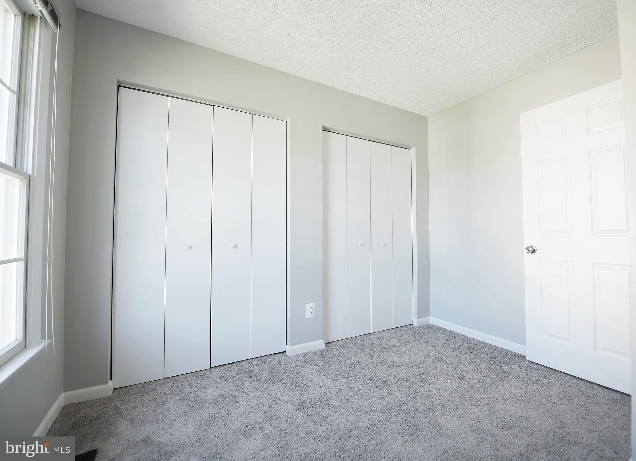 CONSTANT FRIENDSHIP - Residential