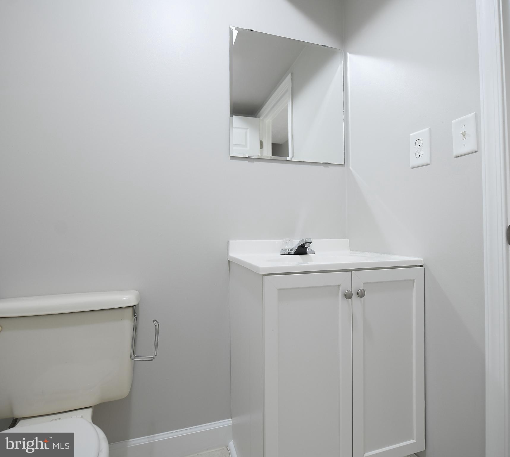 CONSTANT FRIENDSHIP - Residential