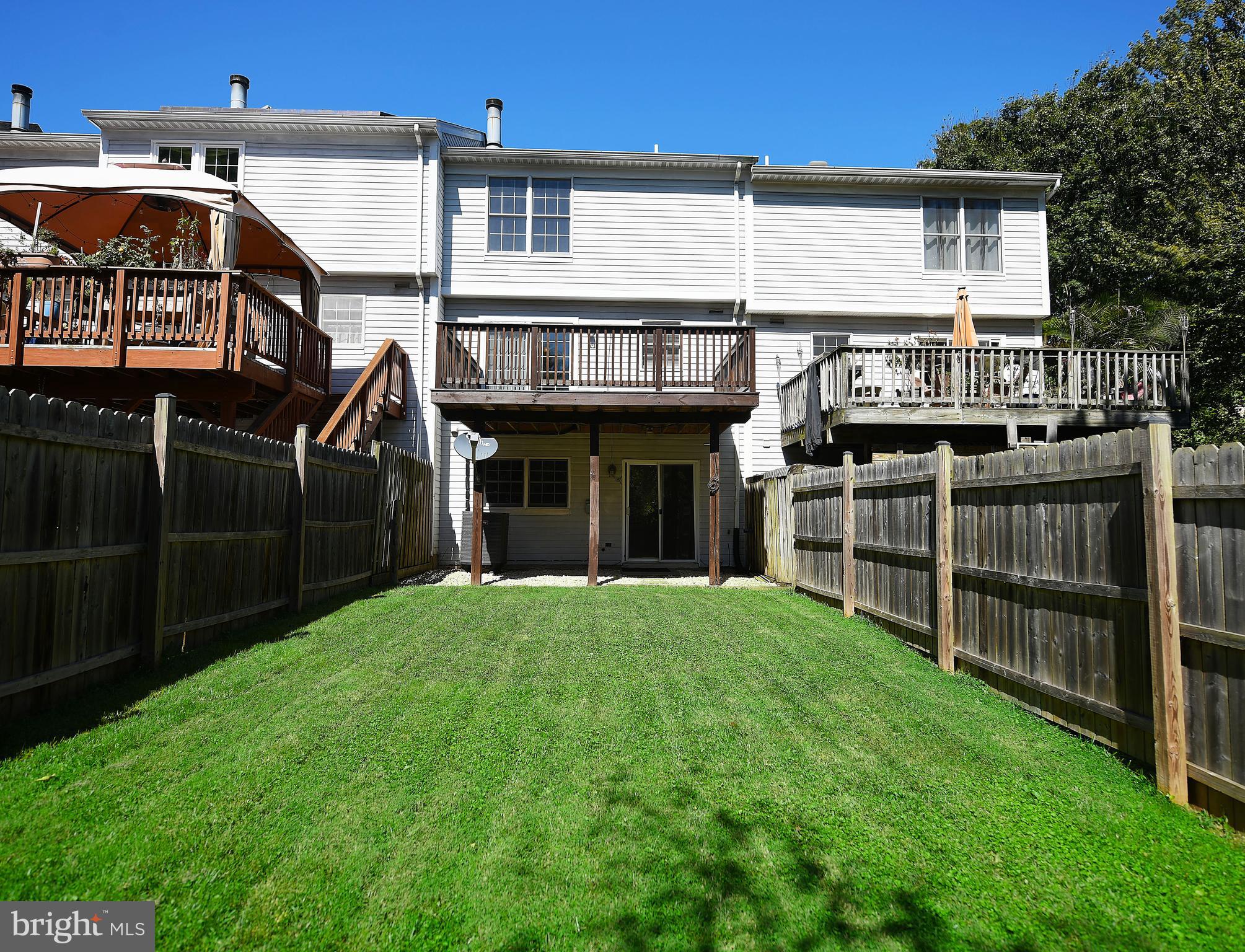 CONSTANT FRIENDSHIP - Residential