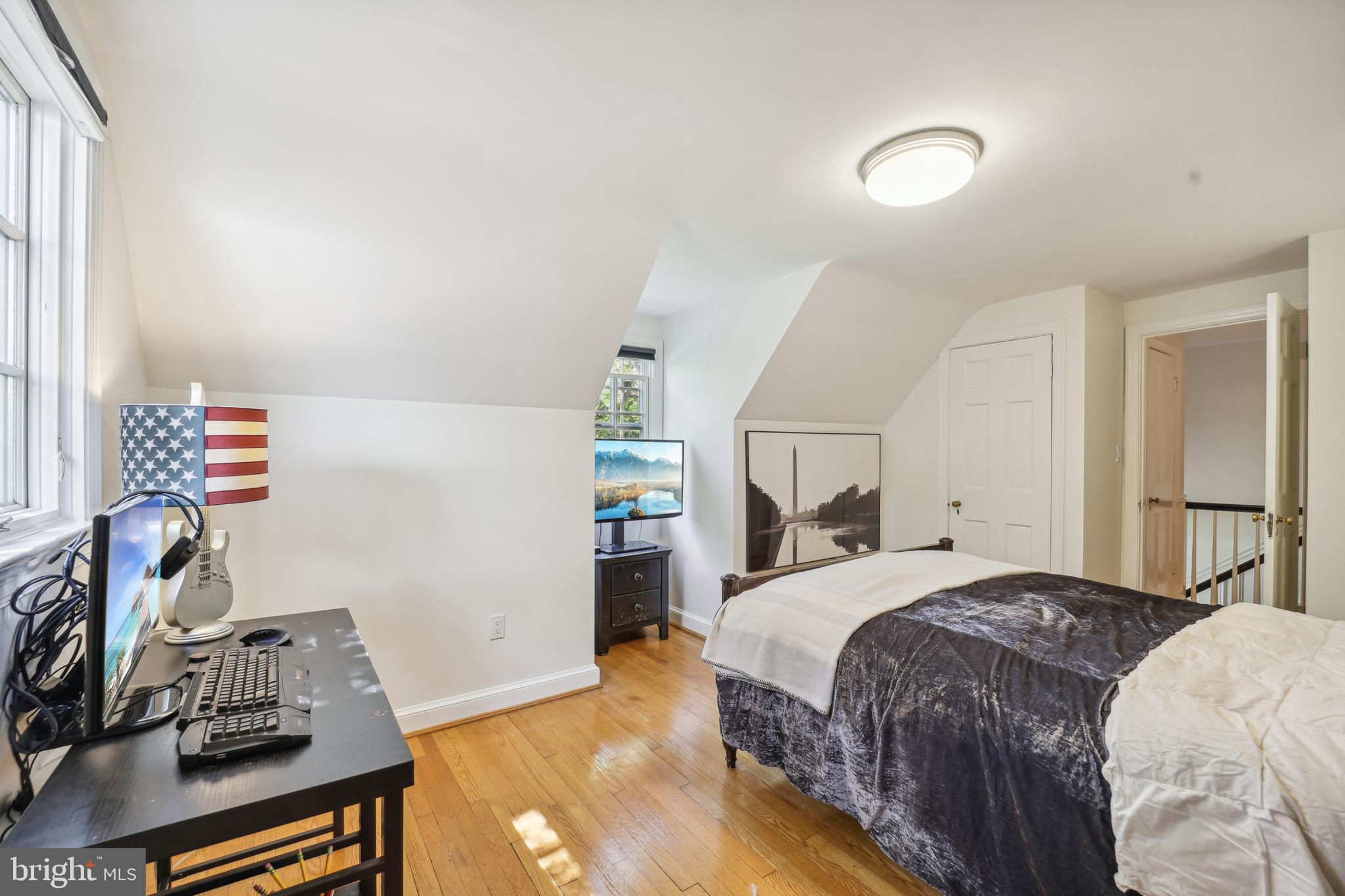 BELLEVUE FOREST - Residential