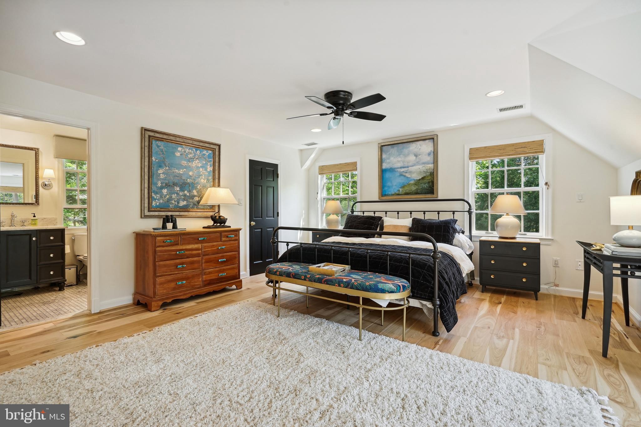 BELLEVUE FOREST - Residential