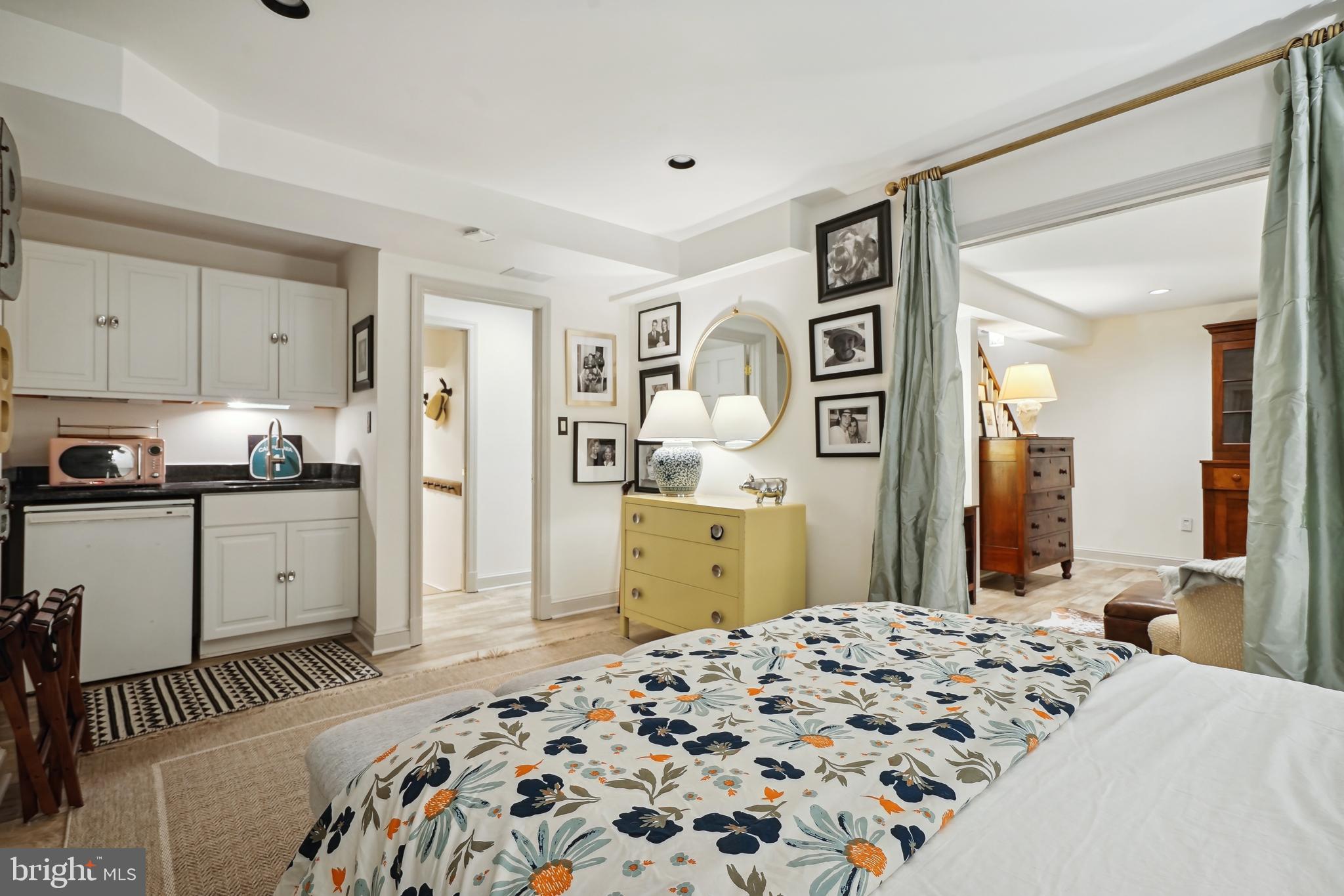 BELLEVUE FOREST - Residential