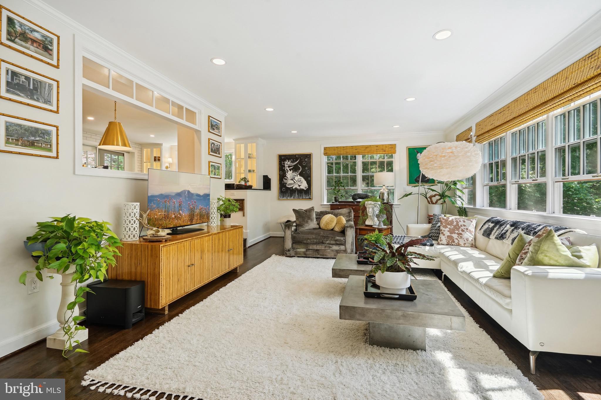 BELLEVUE FOREST - Residential