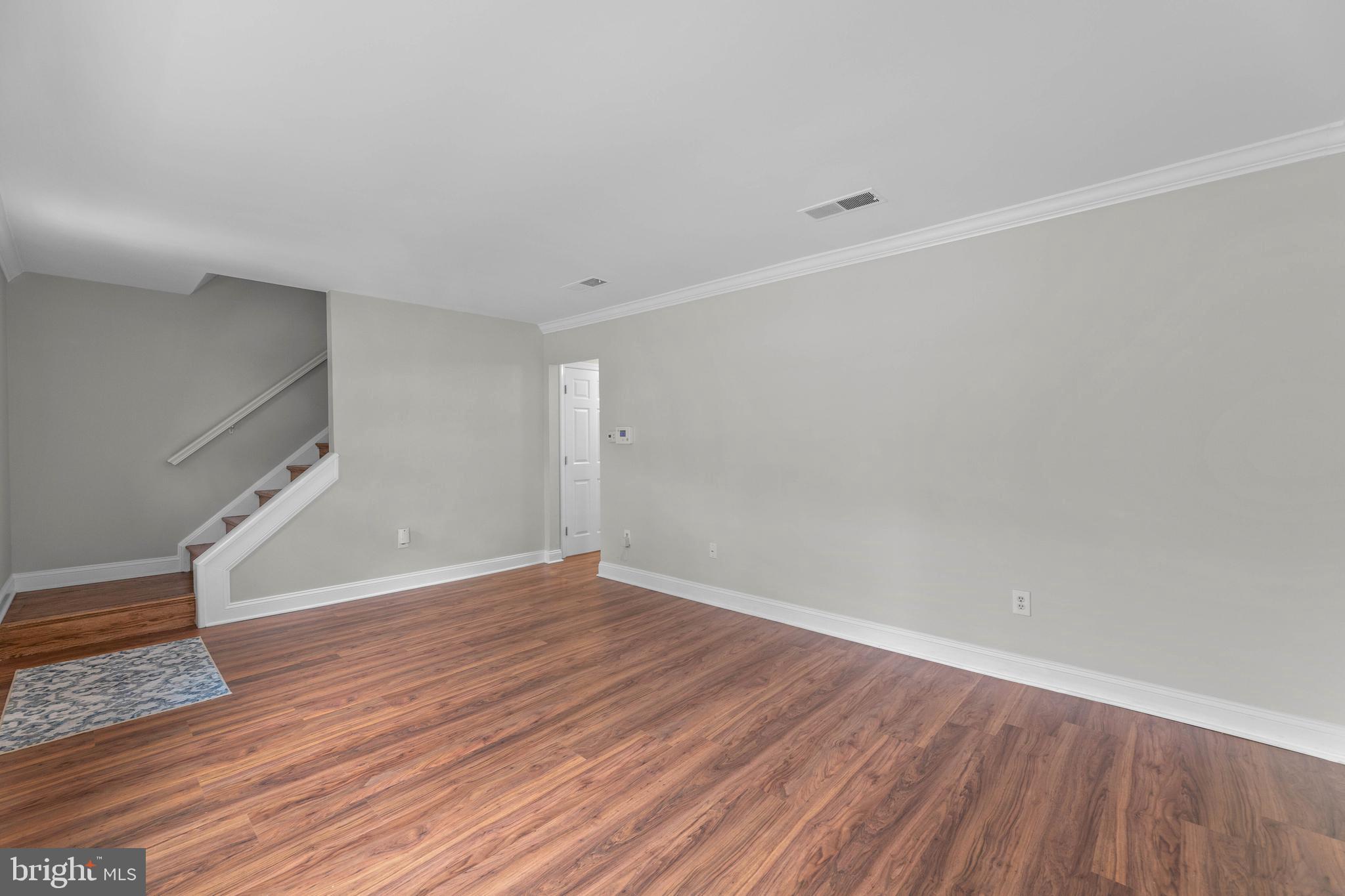 CROFTON TOWNE - Residential