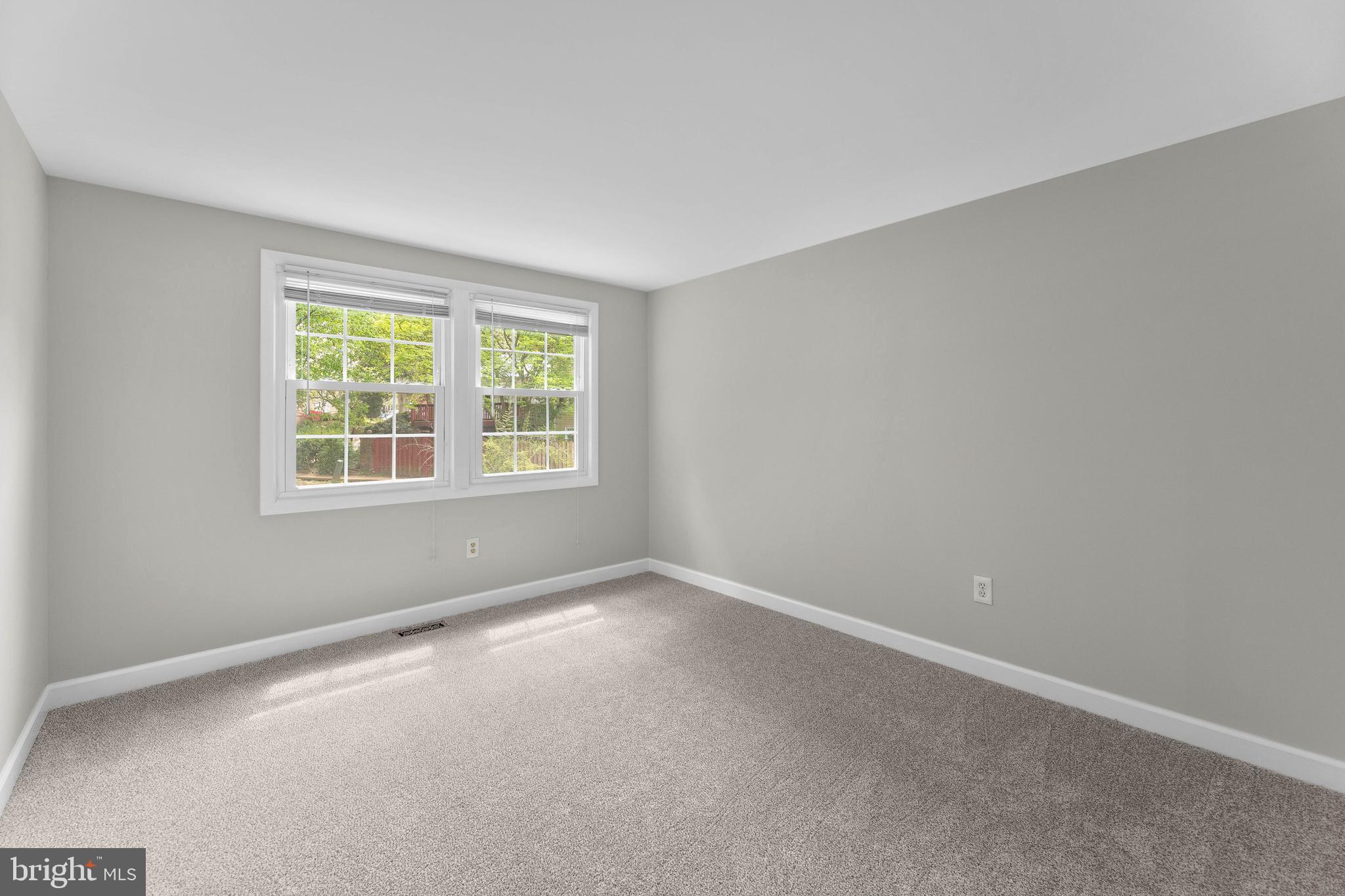 CROFTON TOWNE - Residential