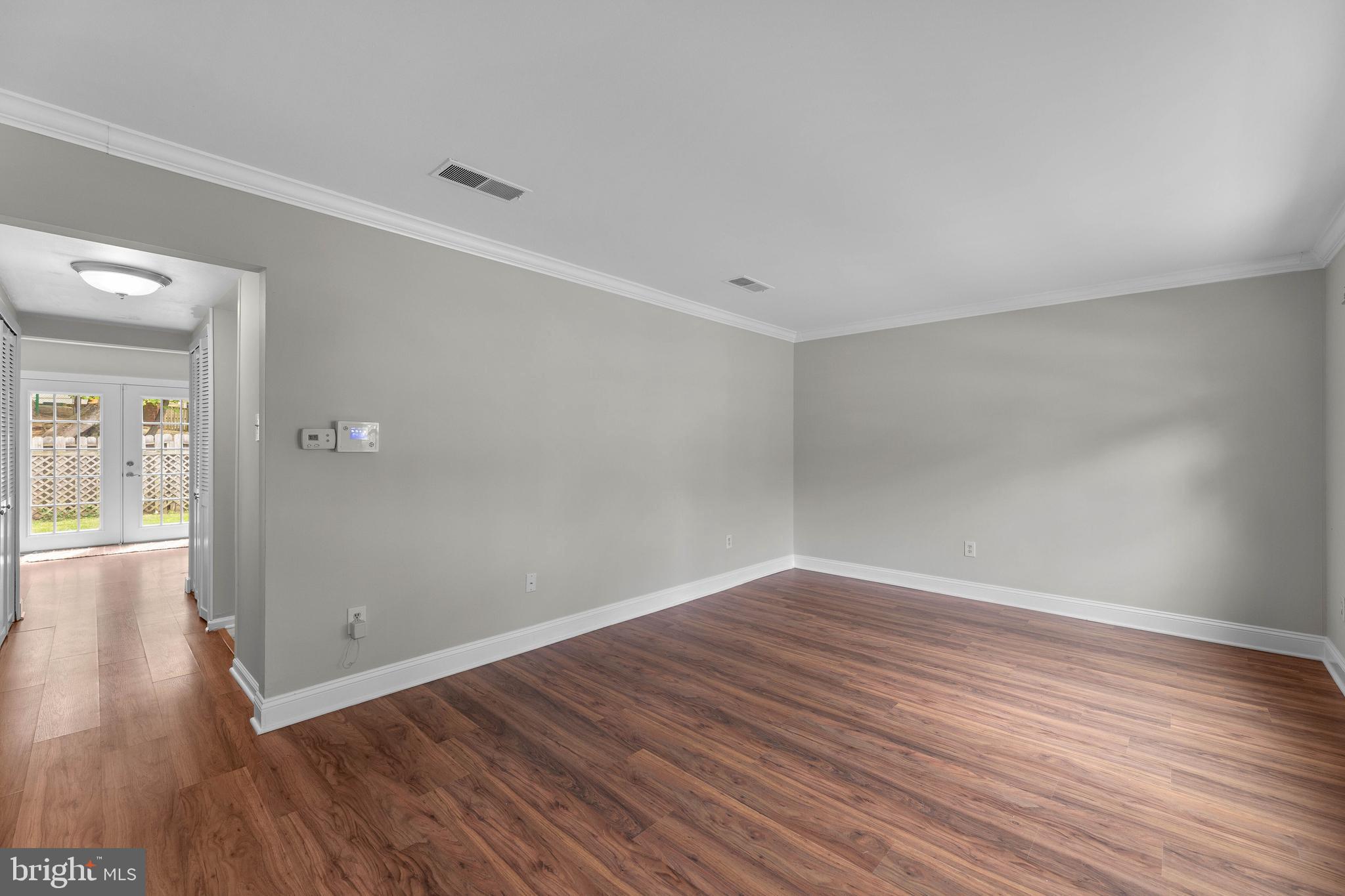 CROFTON TOWNE - Residential