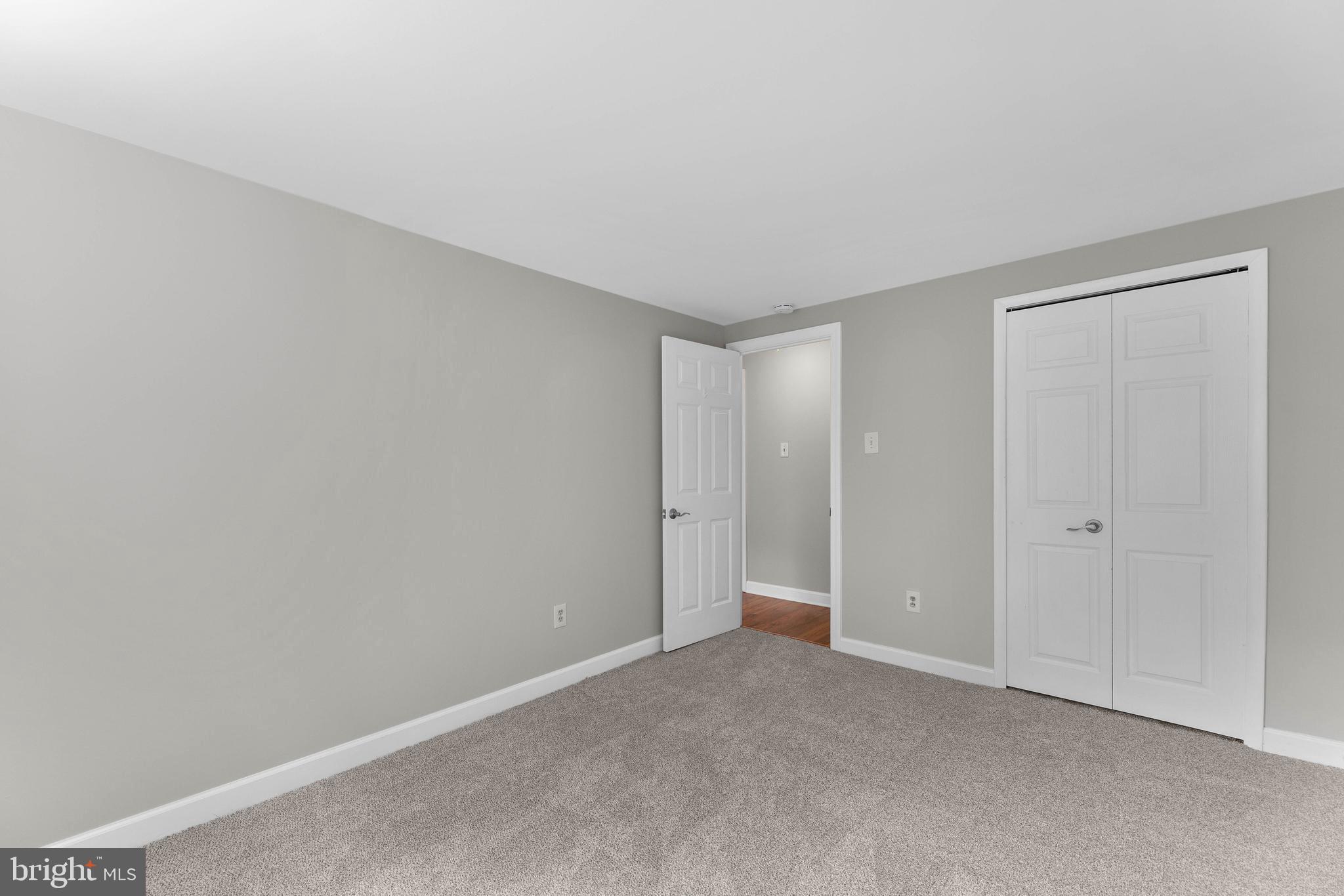 CROFTON TOWNE - Residential