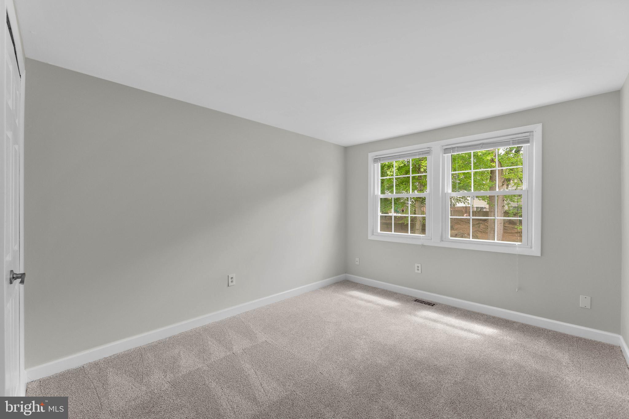 CROFTON TOWNE - Residential