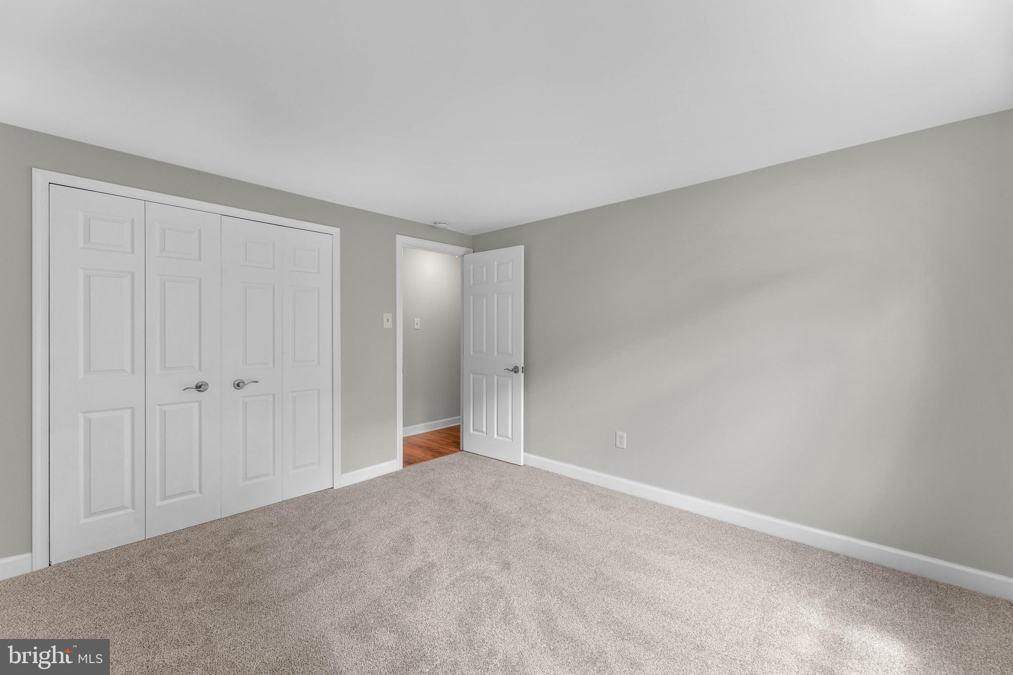 CROFTON TOWNE - Residential