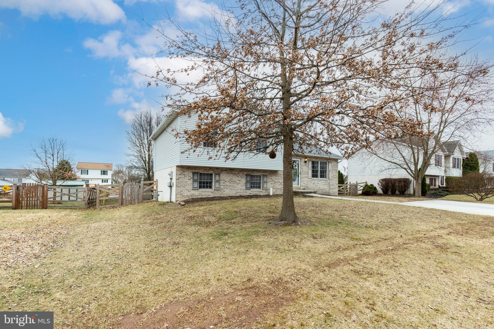 HERITAGE HILLS - Residential