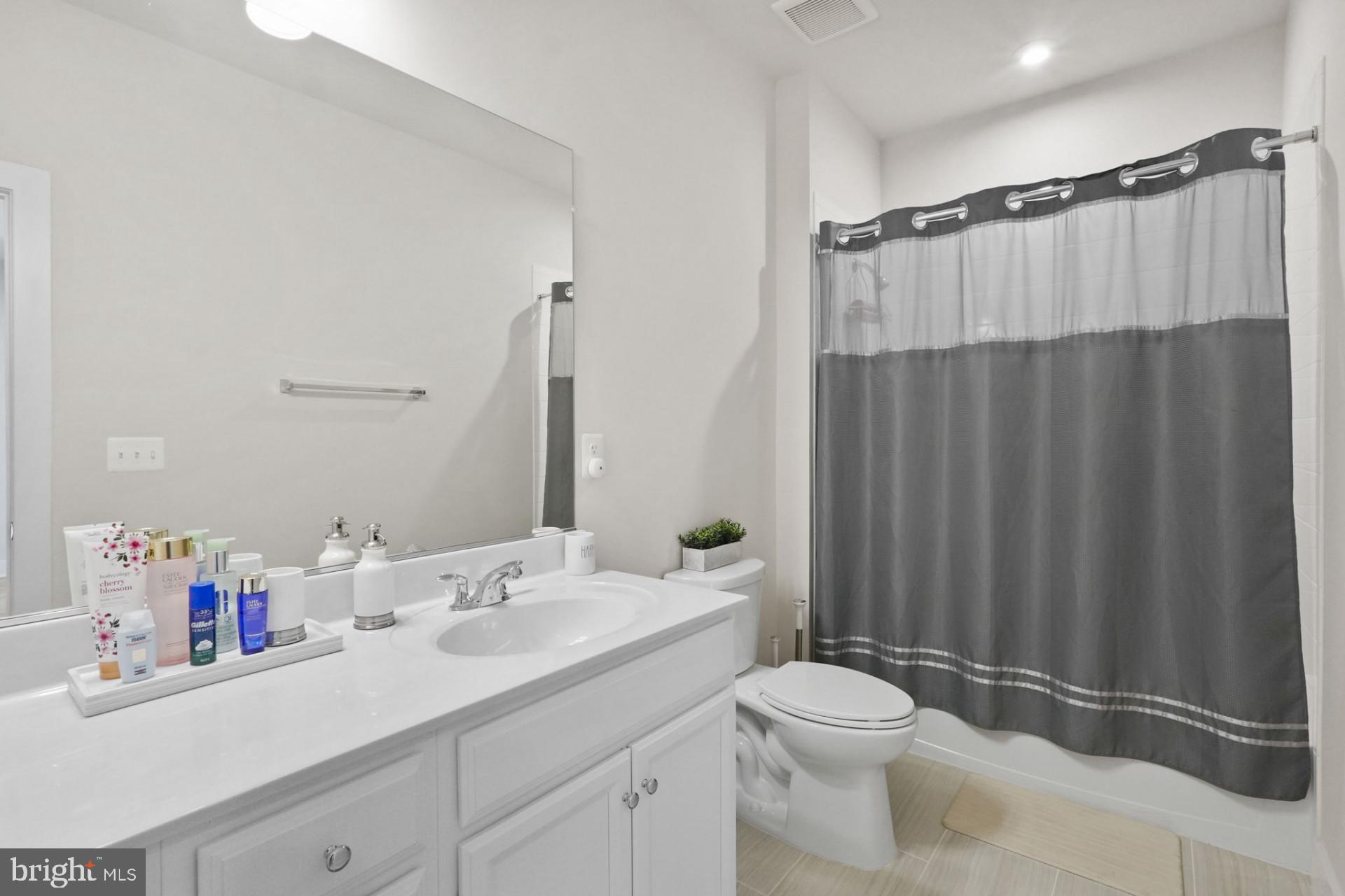 WOODBORNE PRESERVE - Residential Lease